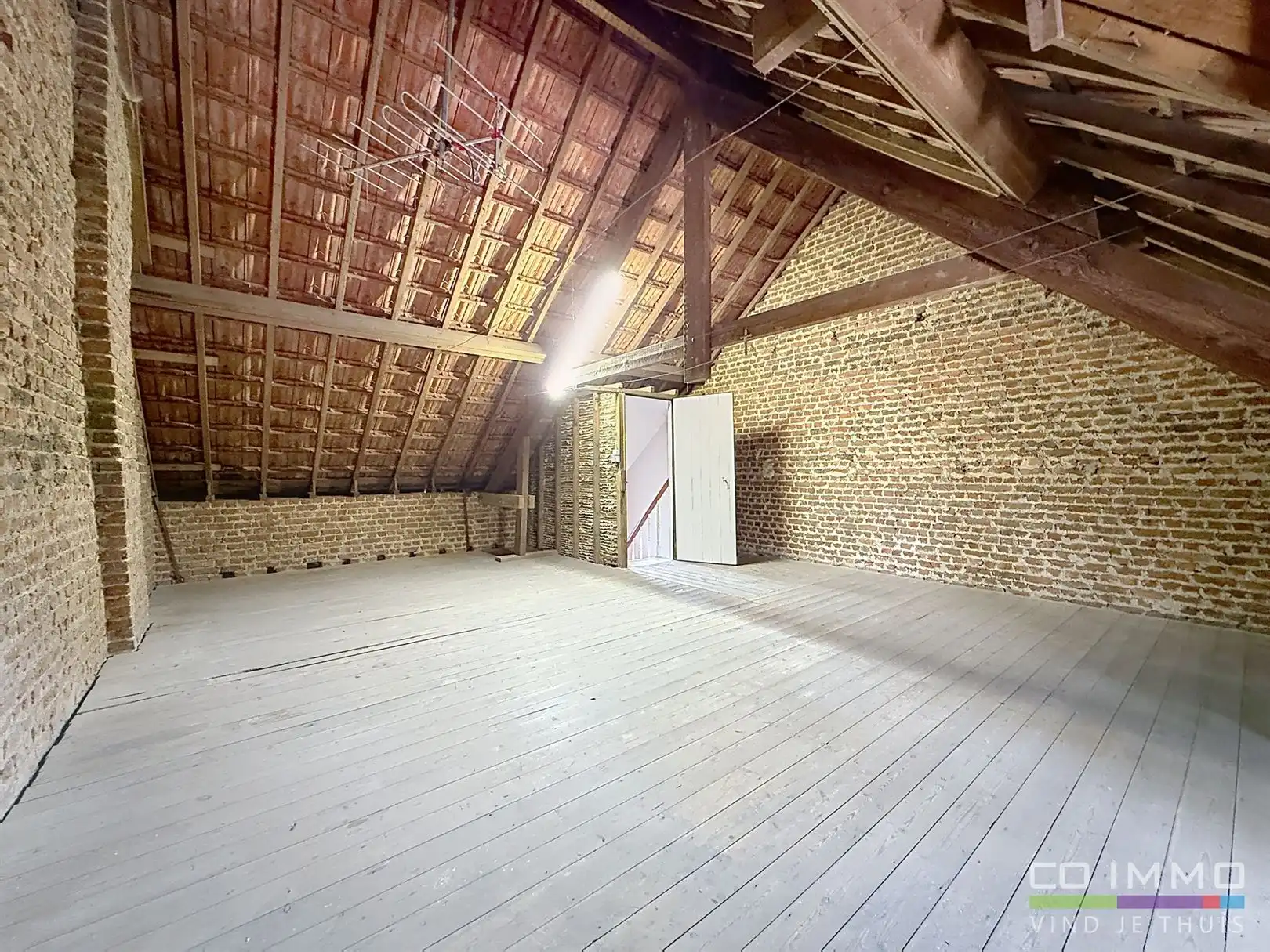 Karaktervolle woning, 4 slpks op een perceel van > 1 hectare foto 55