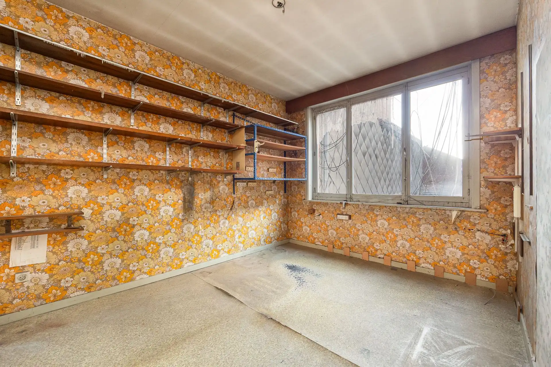 Te renoveren eengezinswoning met 2 slaapkamers en stadstuin foto 14