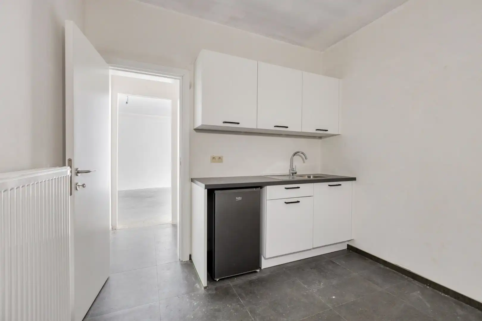 Ruime handelspand van 243 m² centraal gelegen in Mol centrum !  foto 16