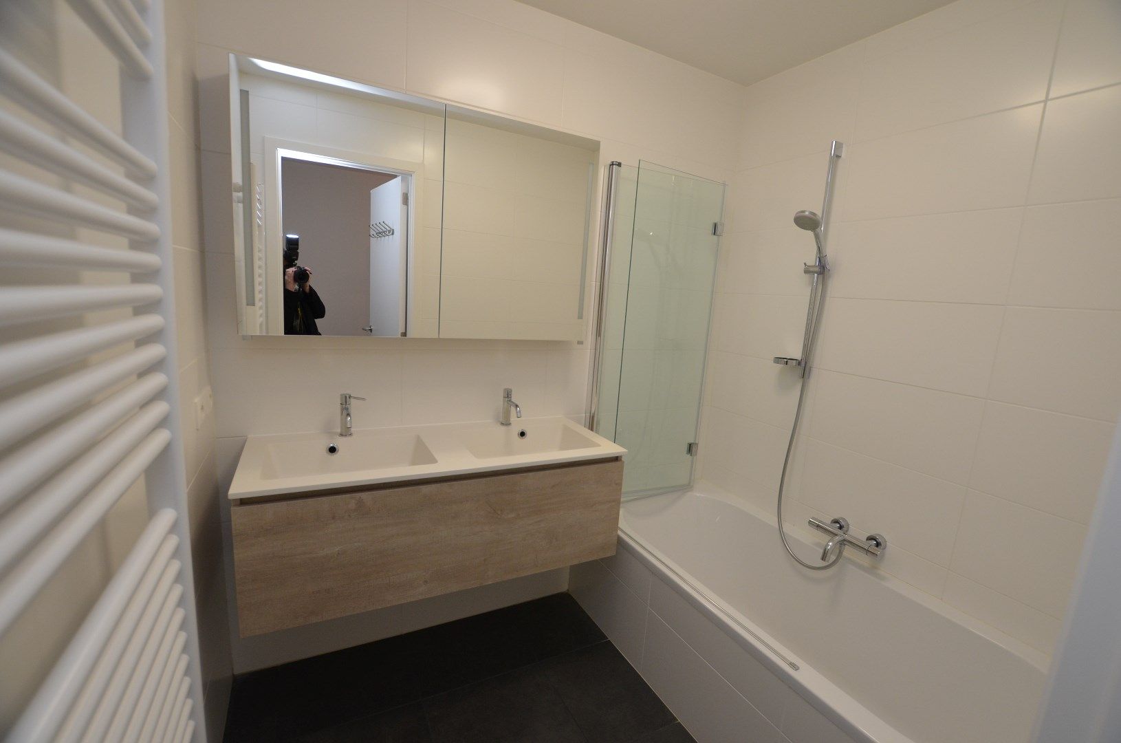 Mooi appartement met twee terrassen foto 5