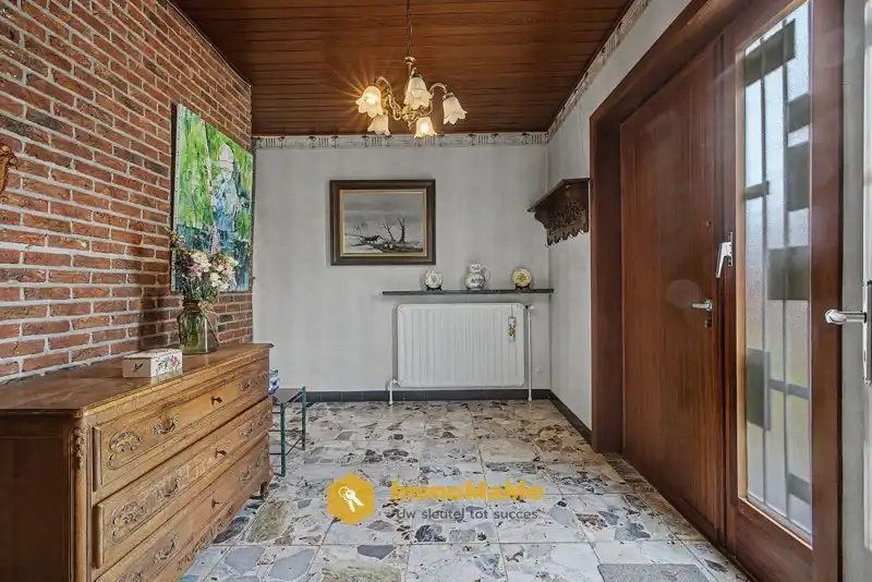 Te renoveren bungalow met 3 slaapkamers te koop in Oostakker foto 3