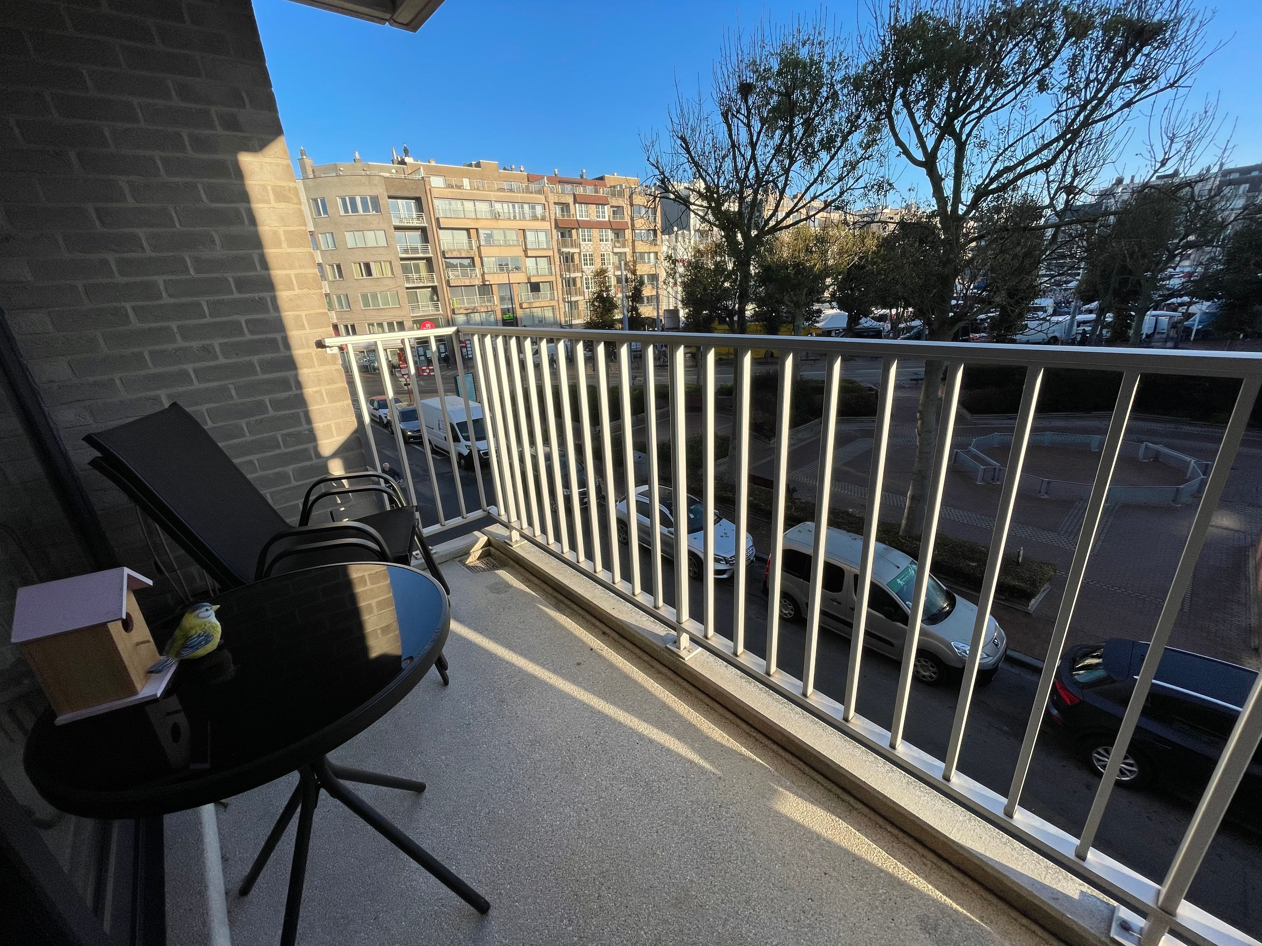 Mooi instapklaar appartement gelegen aan de Markt te Blankenberge met twee slaapkamers en terras. foto 7