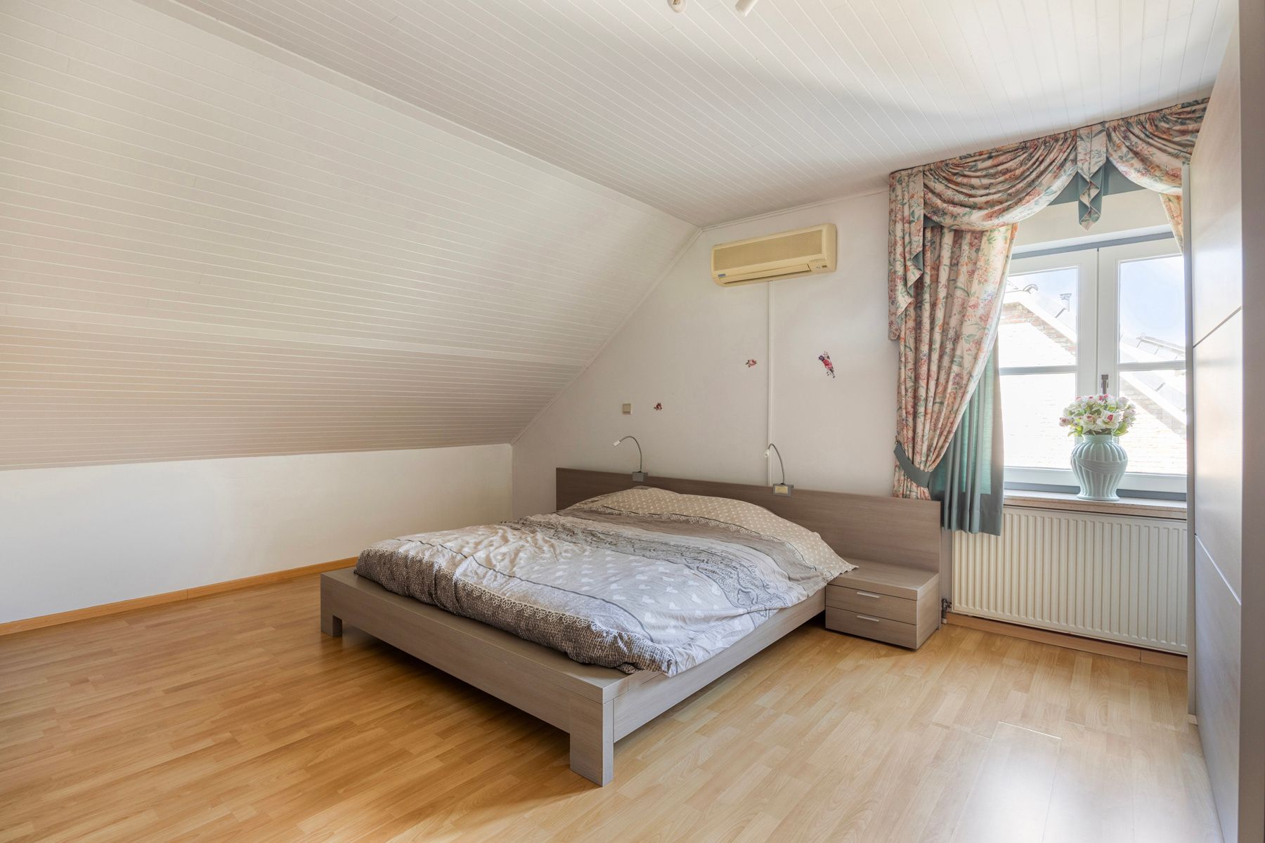 Karaktervolle villa met veel mogelijkheden in Lommel! foto 25