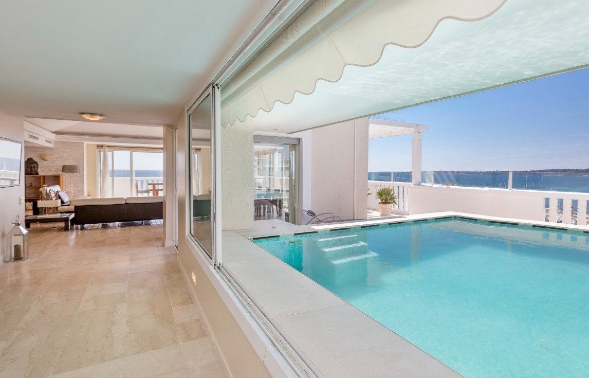 Luxe Triplex Appartement met Zeezicht en Garage in Cannes, 5 Slaapkamers, Terras, Lift, Gerenoveerd in 2024 - 512.00m² Bewoonbare Oppervlakte, Zicht op Jachthav foto 13