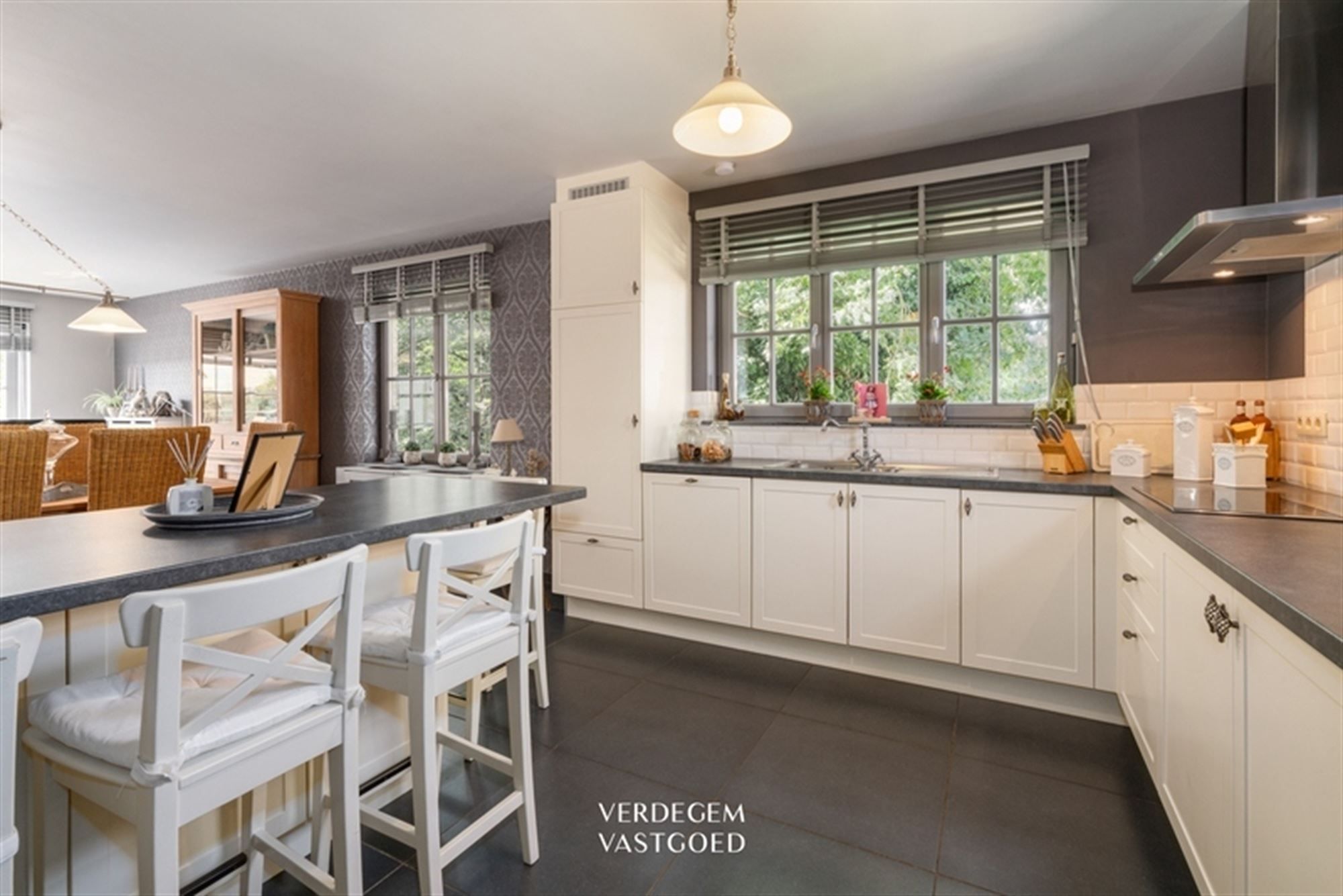 Prachtig duplexappartement met groot terras, 2 slaapkamers en carport foto 9