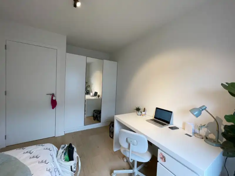 Unieke recente woning in het centrum - nabij Portus Ganda foto 14