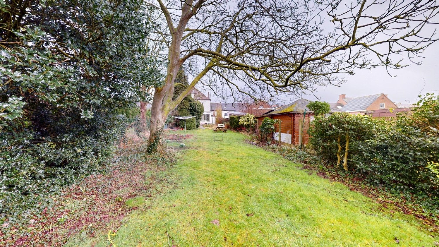 Te koop: Charmante halfopen villa in cottage stijl met ruime tuin en topligging! foto 2