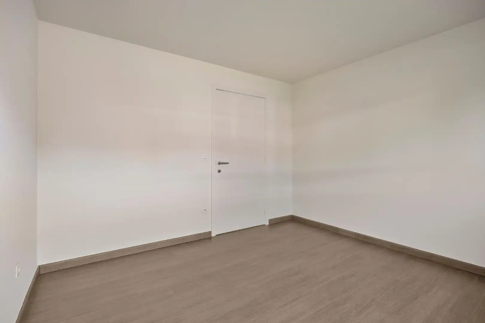 Ruim gelijkvloers 2 slaapkamer appartement met garage op centrale ligging te Dessel foto 10
