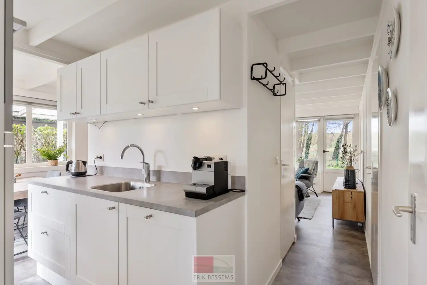 Prachtige, gelijkvloerse vakantiewoning op een toplocatie, vlak bij de grote vijver van de Sonnevijver. foto 2