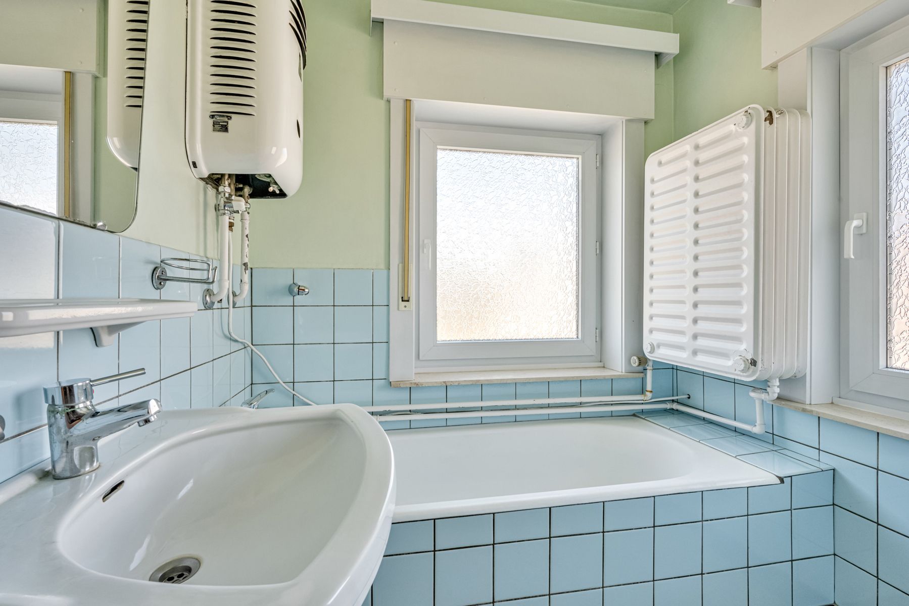 TE RENOVEREN HUIS MET LANDELIJKE LIGGING EN UITBREIDINGMOG. foto 18
