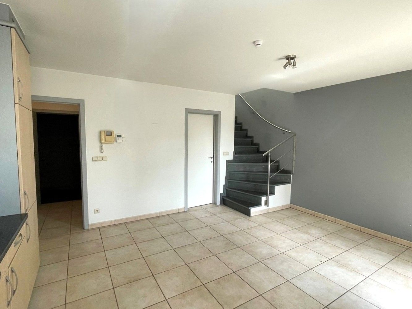 Duplex appartement met 2 kamers en autostaanplaats nabij centrum van Haasrode foto 5