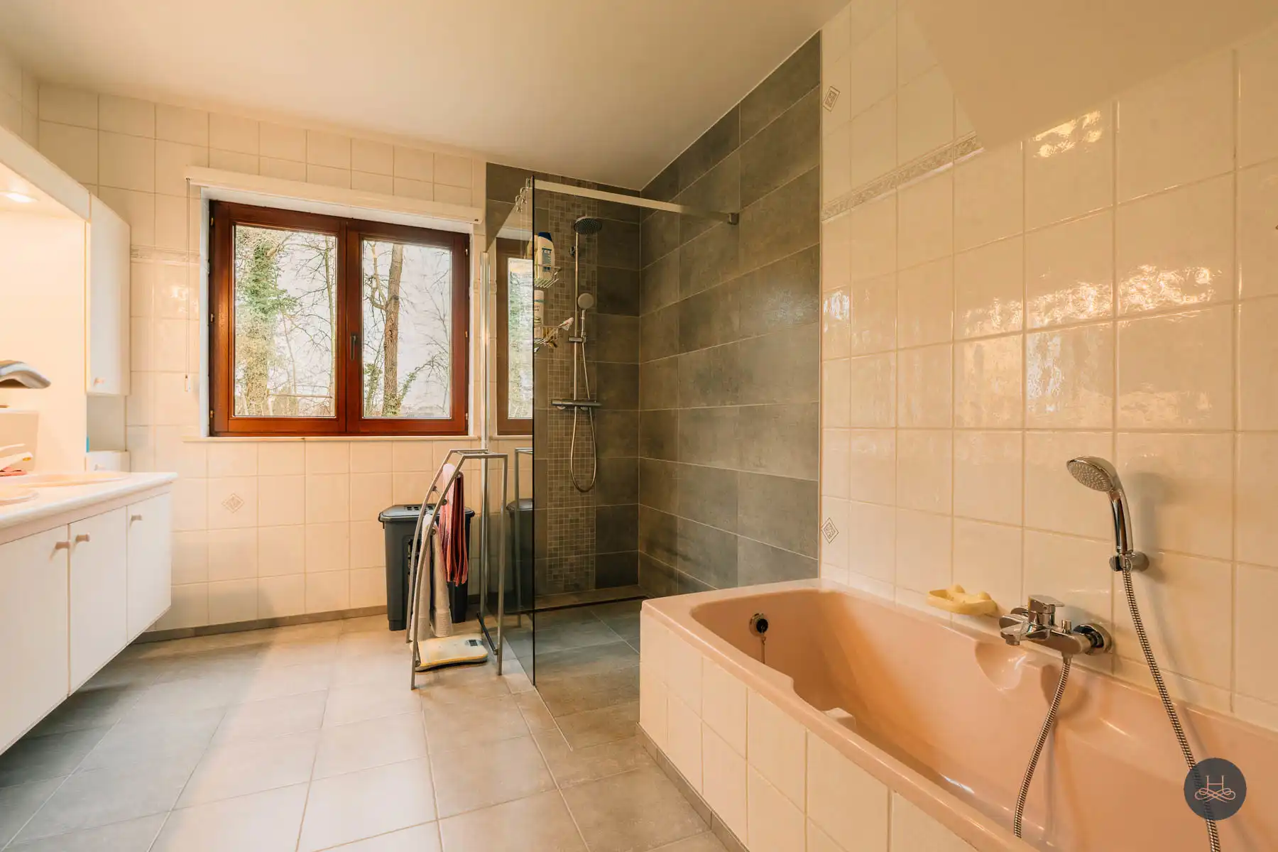 Zeer ruime gezinswoning op ontzettend rustige, groene ligging foto 13