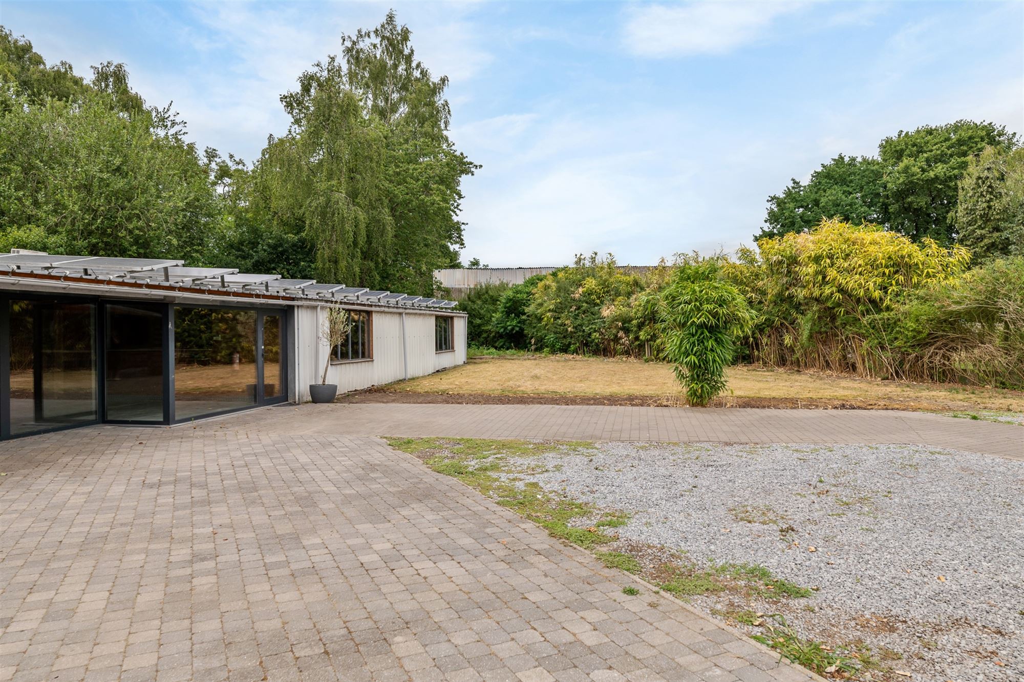 RUIME WONING (213M2) MET 5 SLAAPKAMERS + POLYVALENTE RUIMTE VAN 240M2 OP EEN PERCEEL VAN 18A91 foto 28