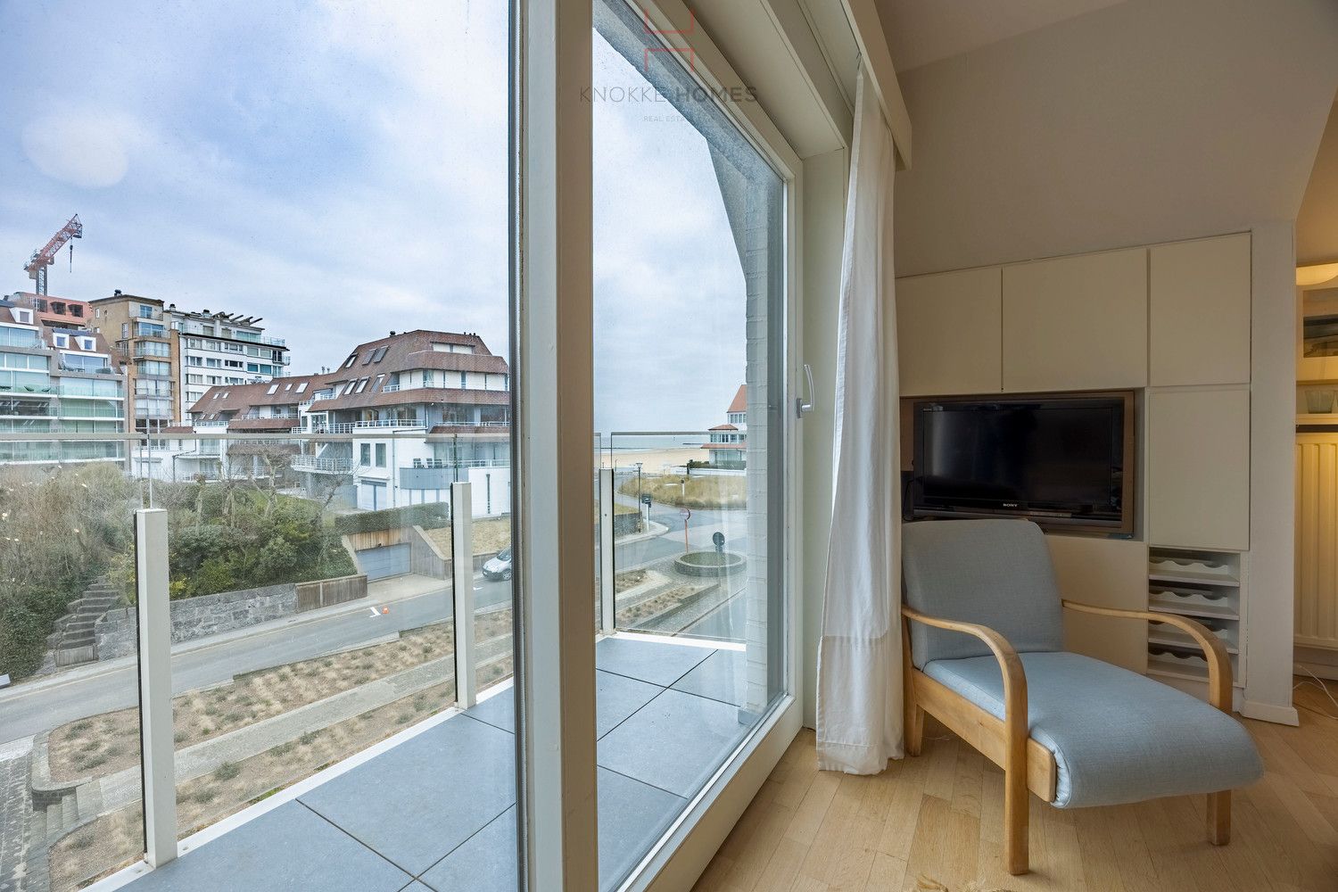 Mooi vakantie-appartement met zongerichte terrassen en open zicht te Duinbergen foto 9