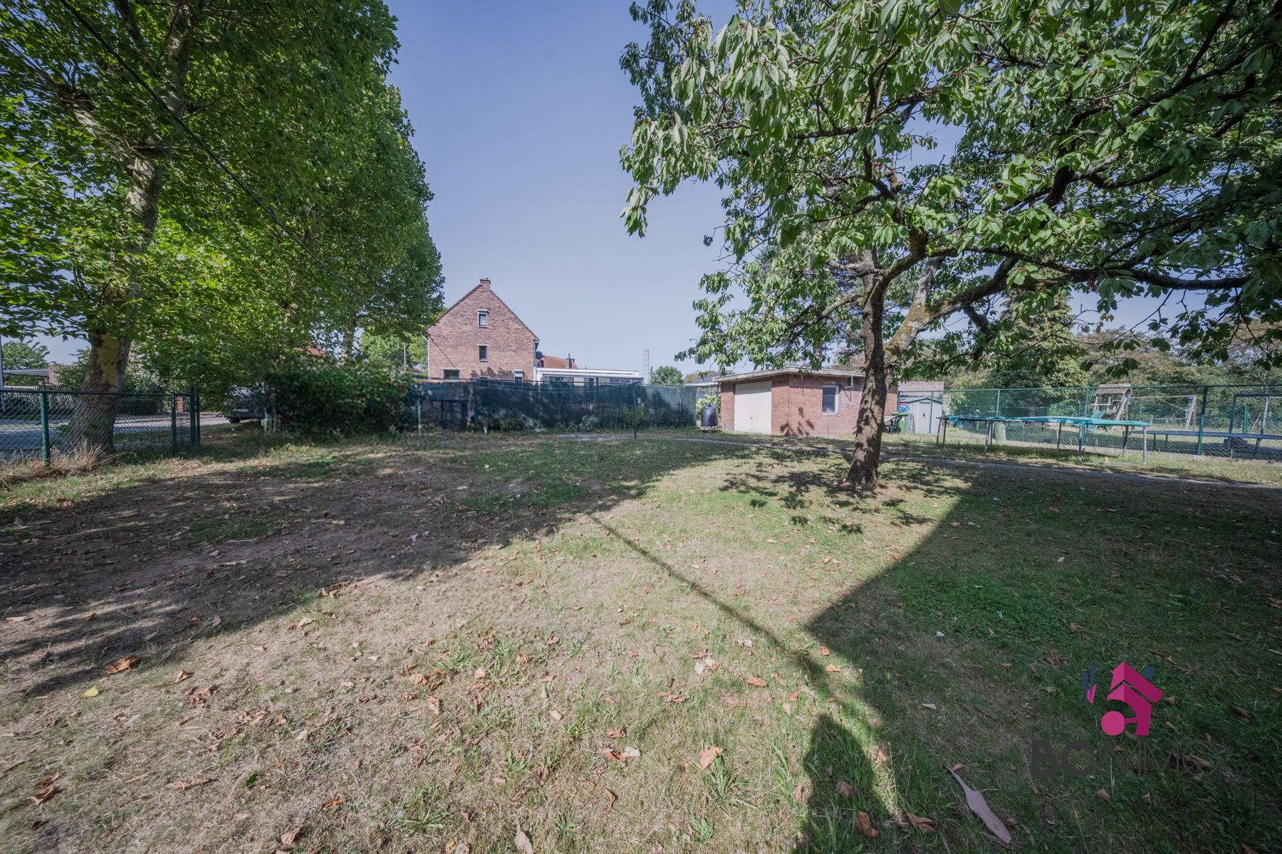 Ruime woning met garage en mogelijkheden voor kangoeroewonen foto 2