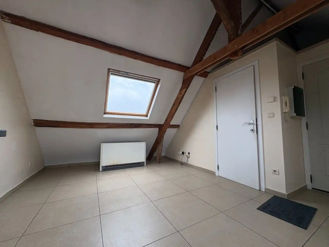 Lichtrijke studio in het centrum van Torhout foto 3