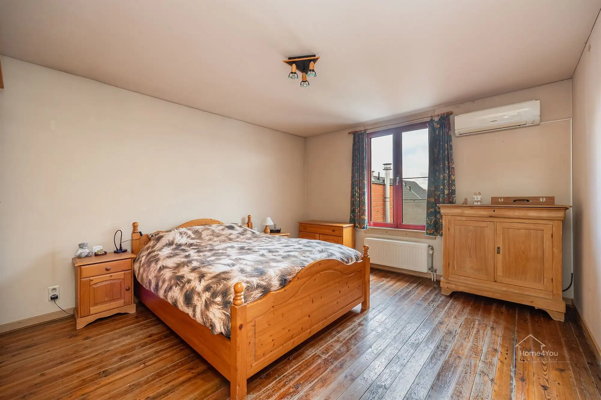 Veelzijdig handelshuis met ruim duplex appartement foto 10