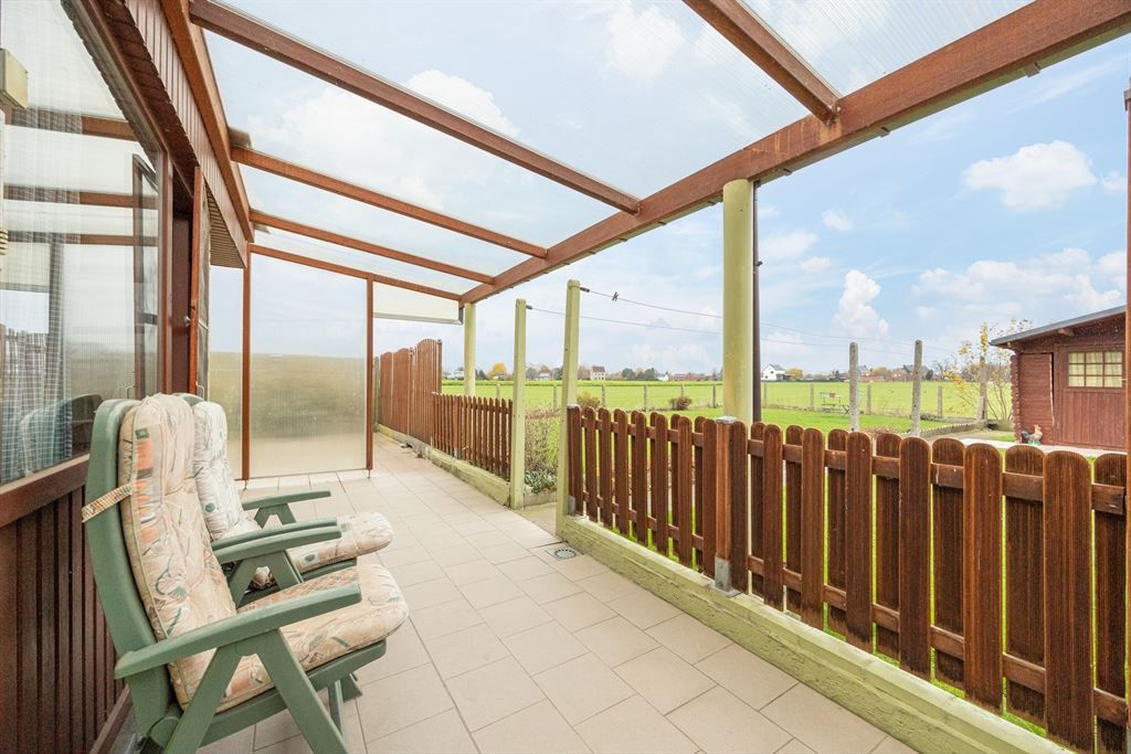 Knappe woning met prachtig uitzicht foto 17