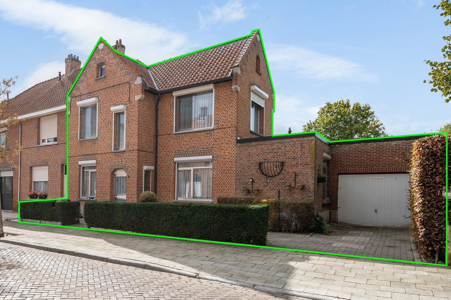 Hoofdfoto van de publicatie: Te renoveren woning op toplocatie te Lier!
