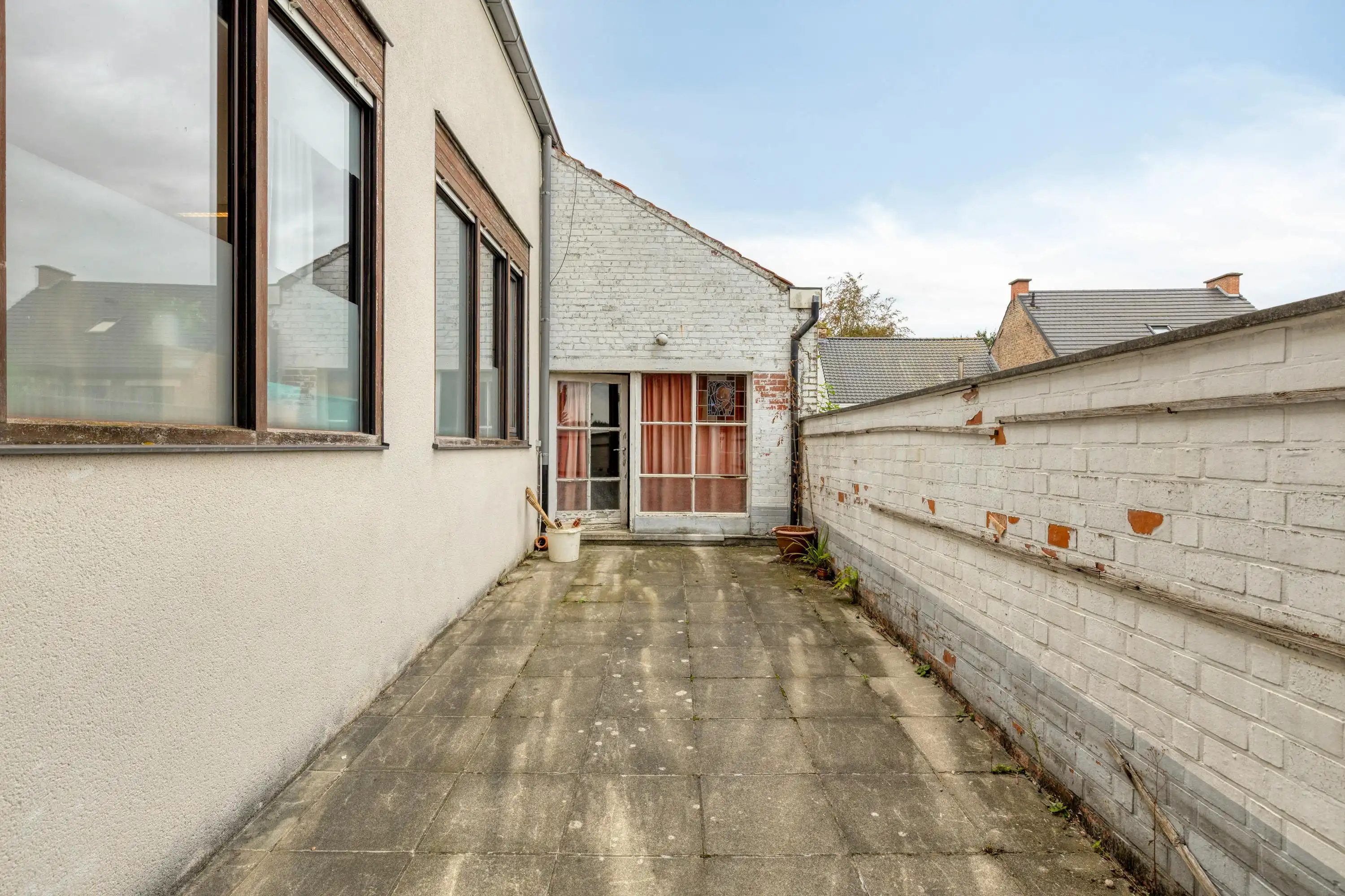 Ruime woning  (9 slaapkamers) op een perceel van 1.608 m². foto 8