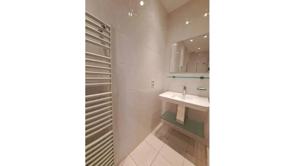 Opbrengsteigendom met 2 woonunits en 2 garages te koop in Brugge foto 6