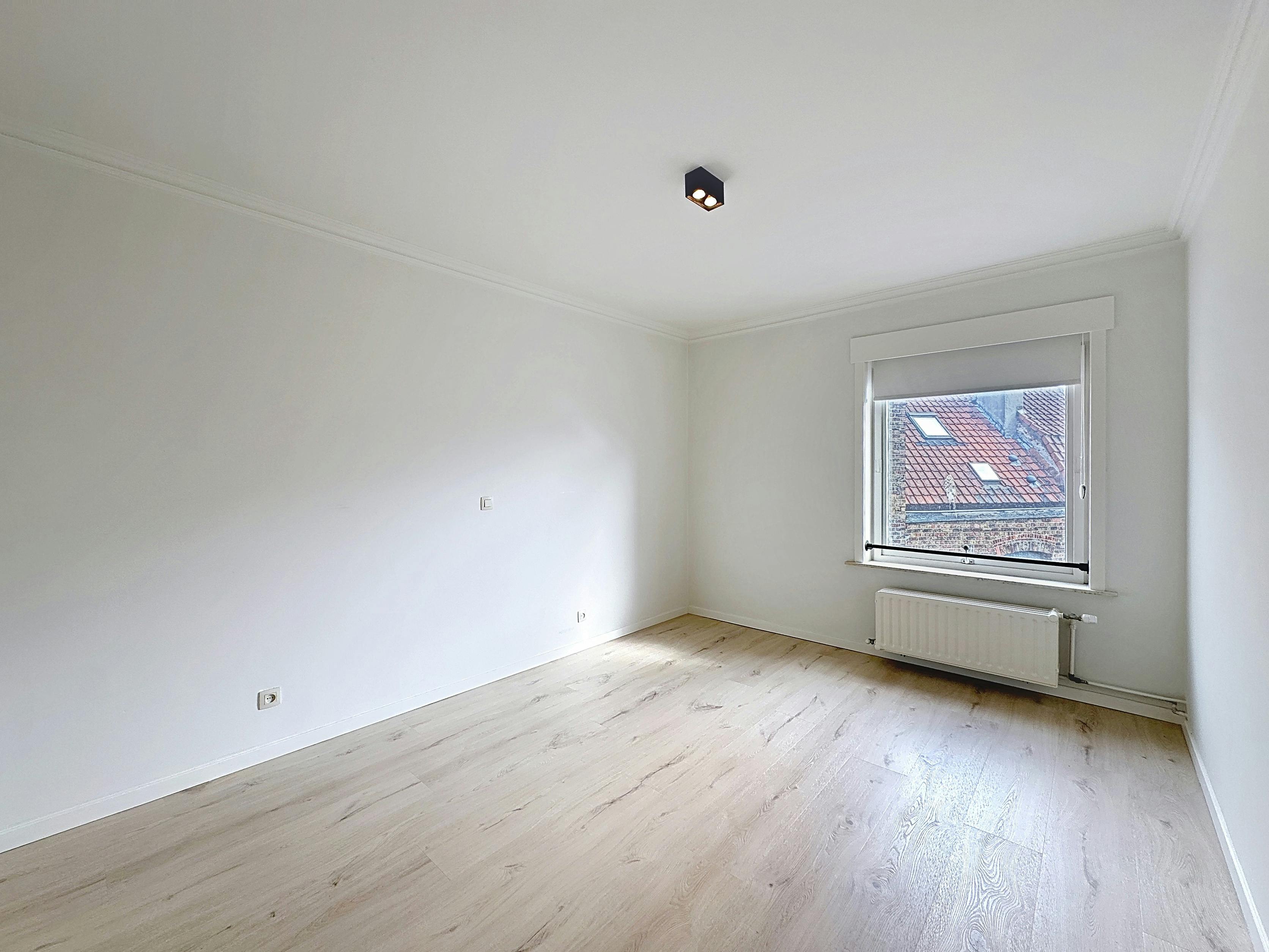 Gerenoveerd Appartement te koop in Brugge met 2 slaapkamers foto 9