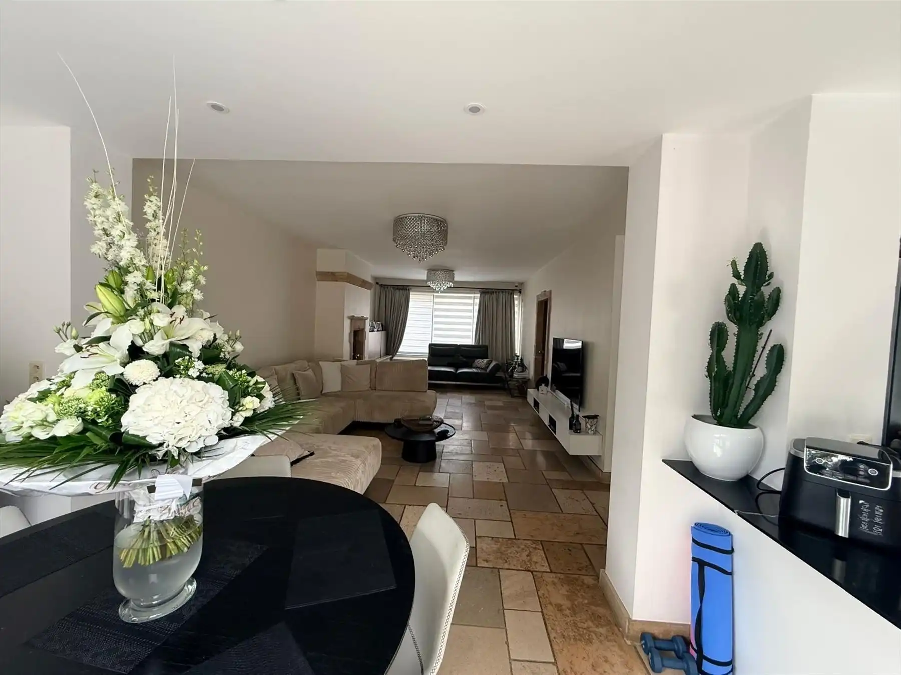 INSTAPKLARE WONING MET GEZELLIGE TUIN foto 5