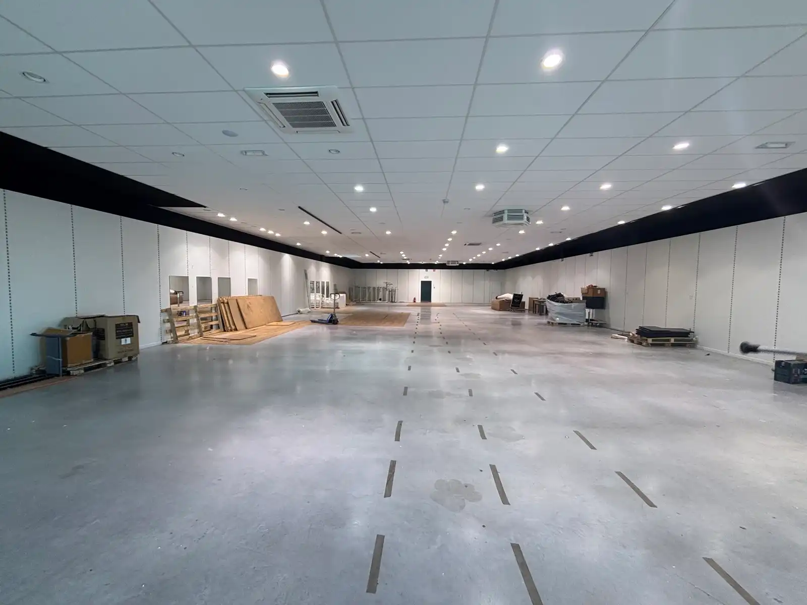 Commerciële ruimte (876 m²) te huur in Fashion Park Rode foto 4