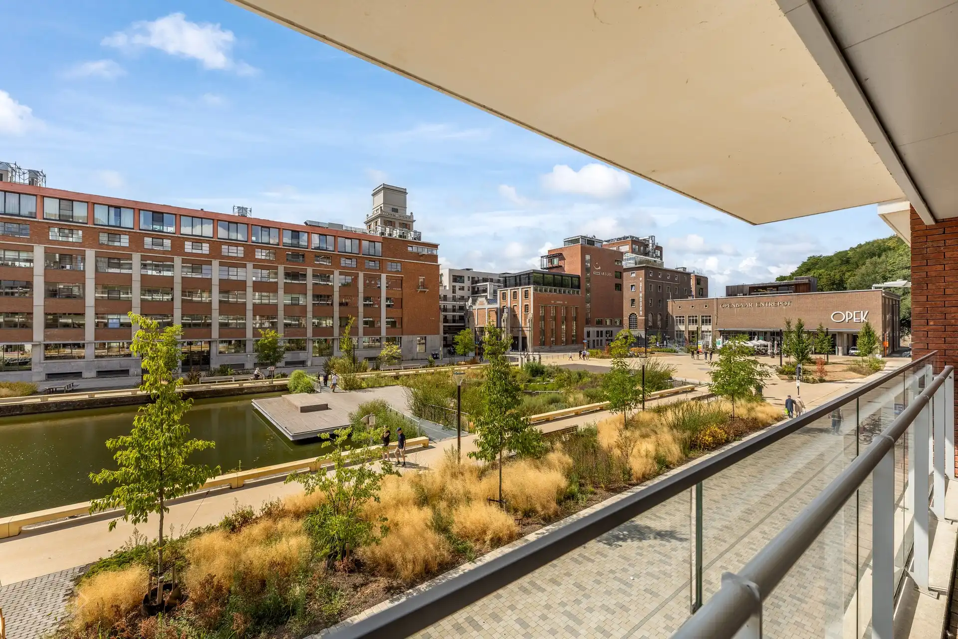 Lichtrijk 1-slaapkamerappartement aan de Vaartkom foto 5