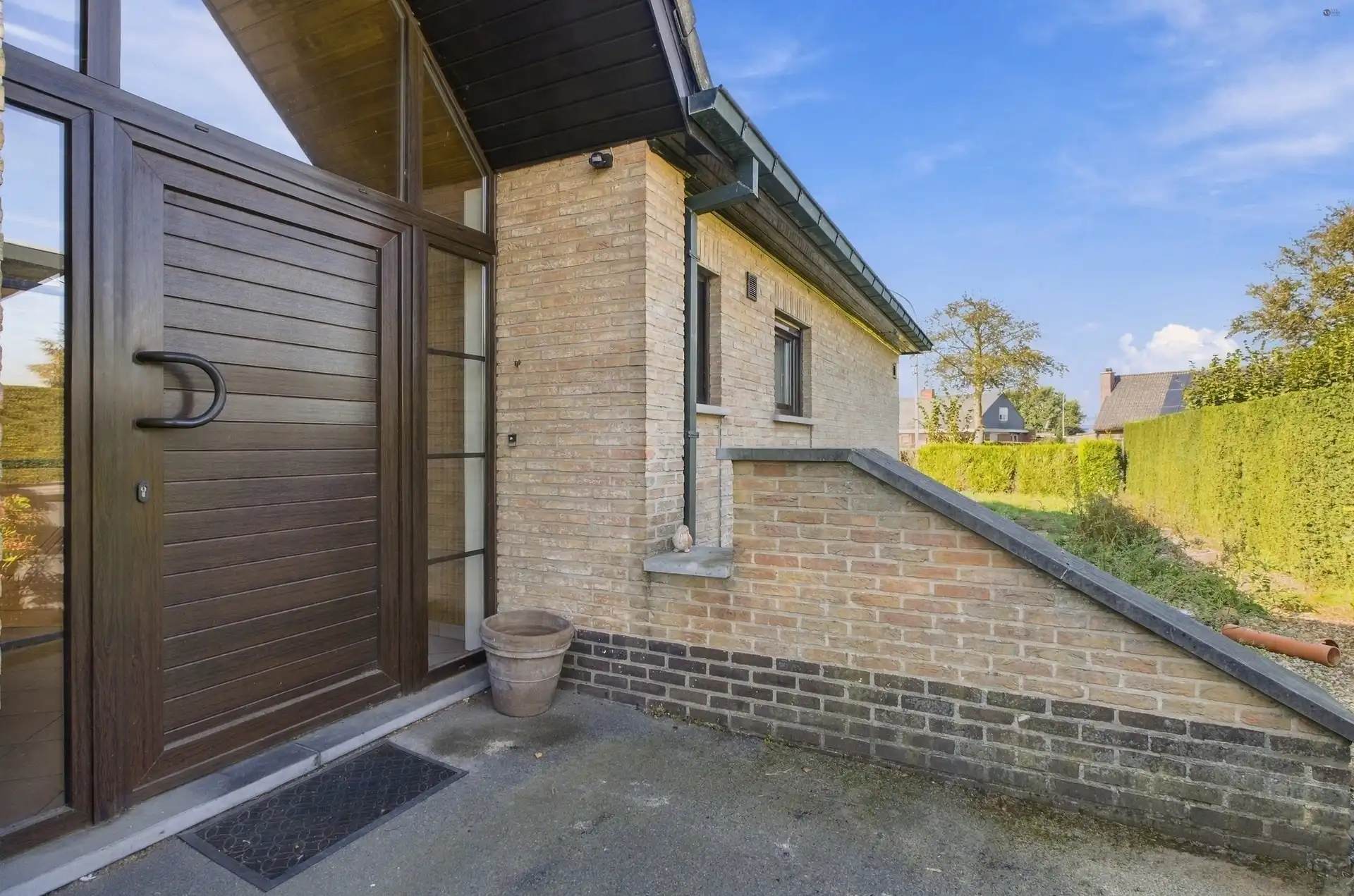 Charmante bungalow met ruime tuin foto 22