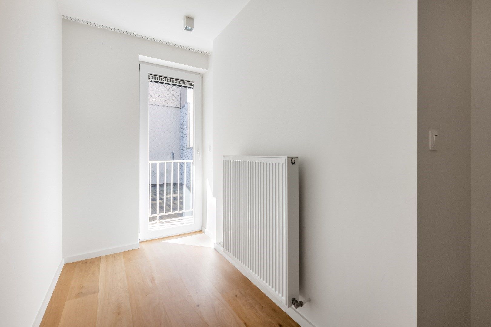Ongemeubeld appartement met prachtig zeezicht, gelegen op het Lichttorenplein. foto 11