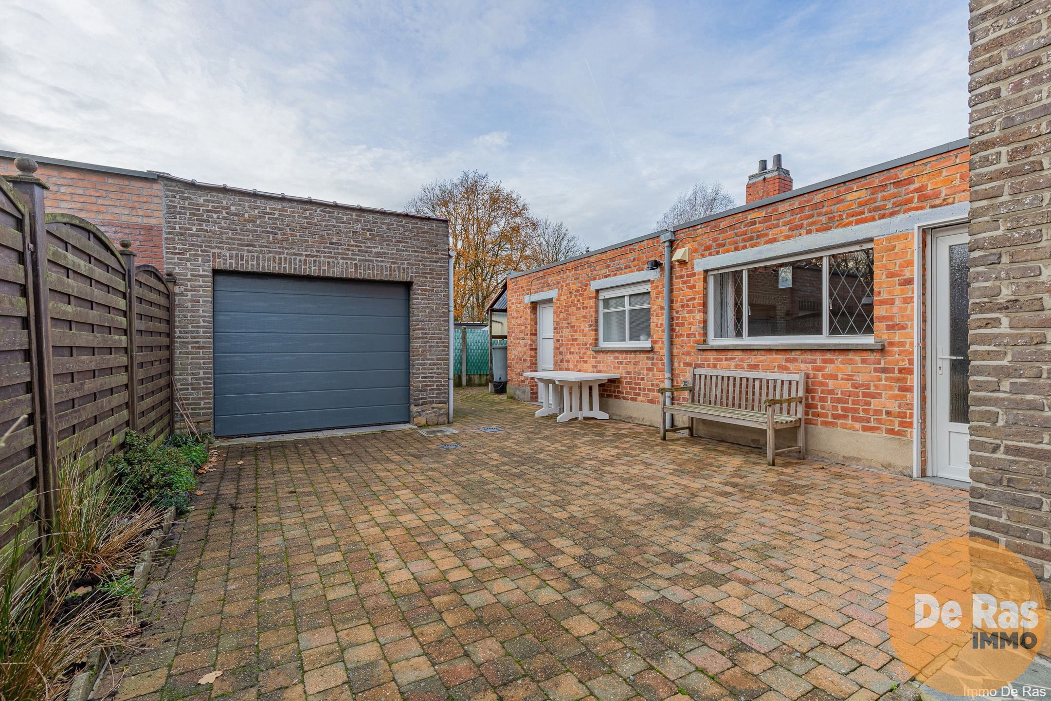 LEDE - stevige HOB met 3 slpks nabij station Lede foto 19