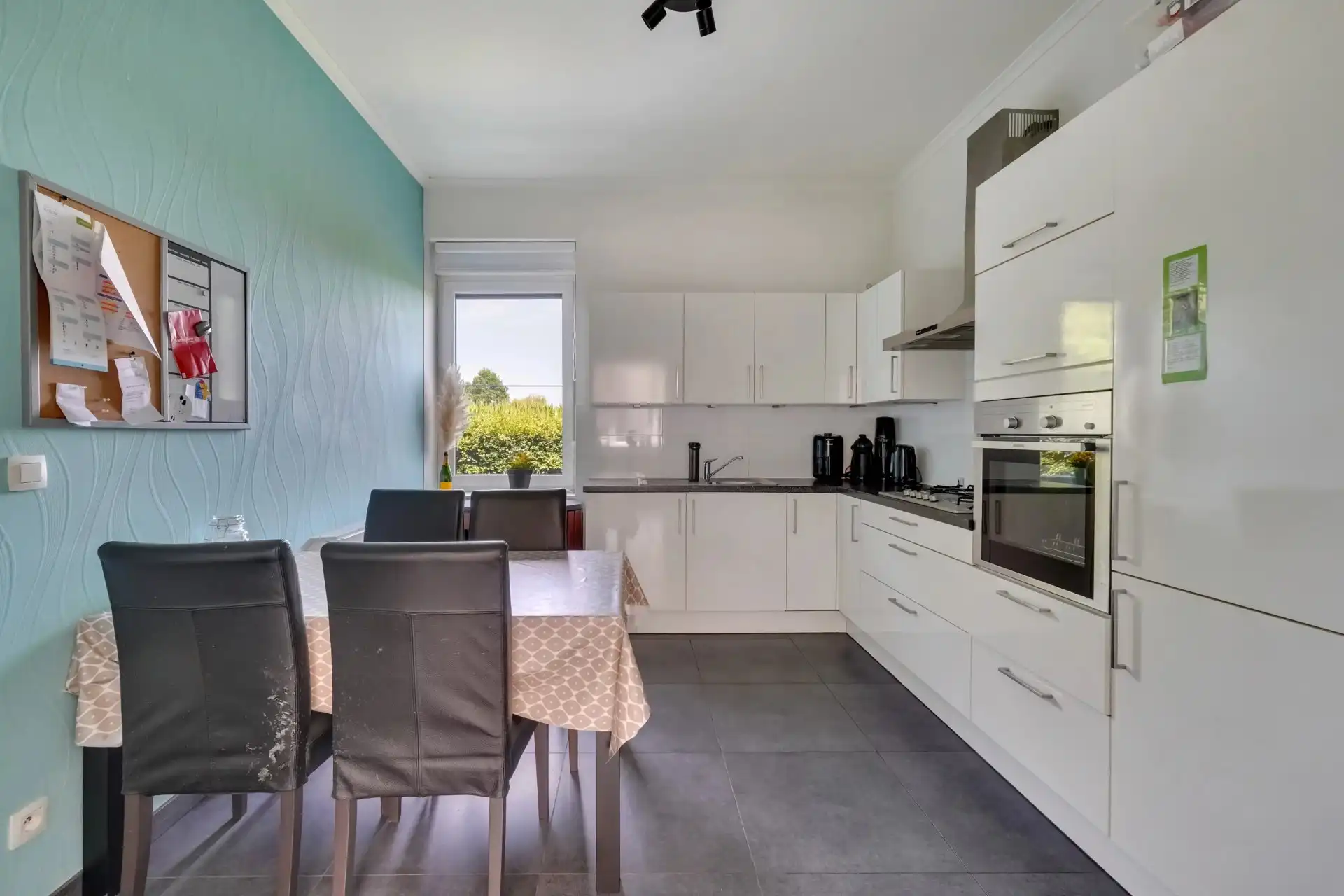 Vrijstaande woning met 3 slaapkamers foto 5