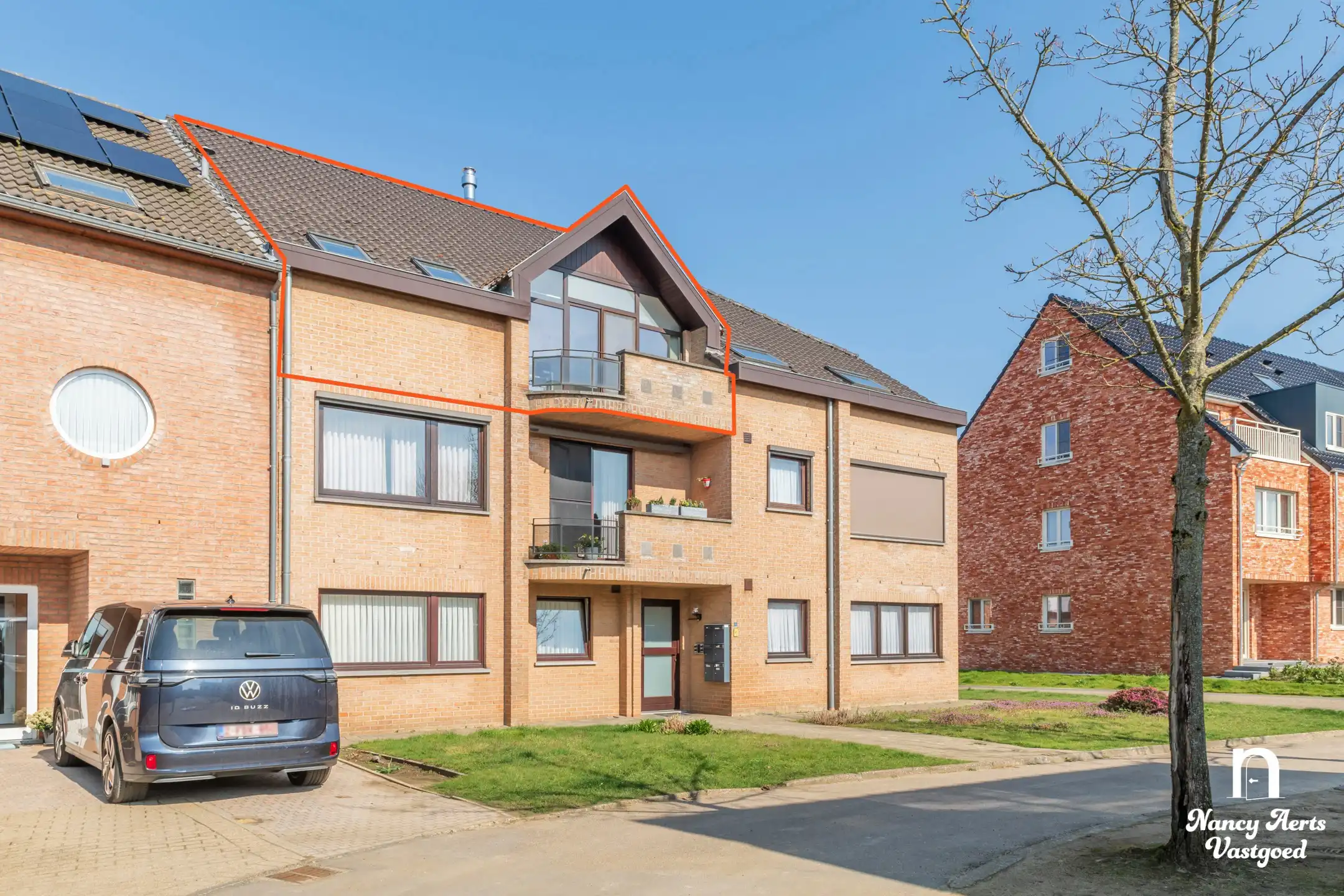 Ruim, lichtrijk appartement met zonnig terras in hartje Paal foto 2