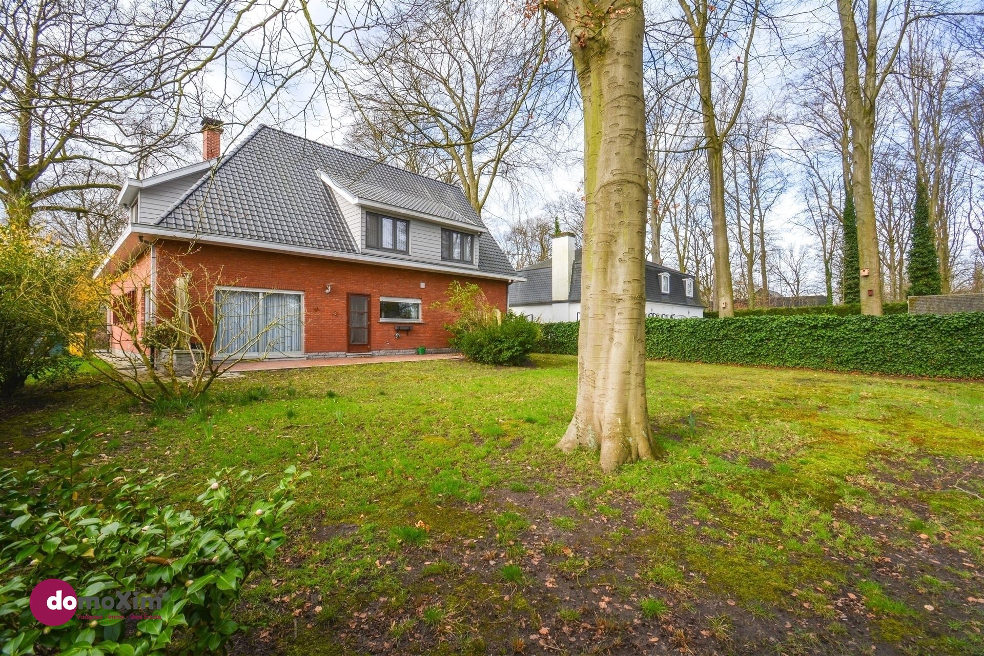 Ruime villa met grote tuin in de Lievekensbossen in Schiplaken foto 1