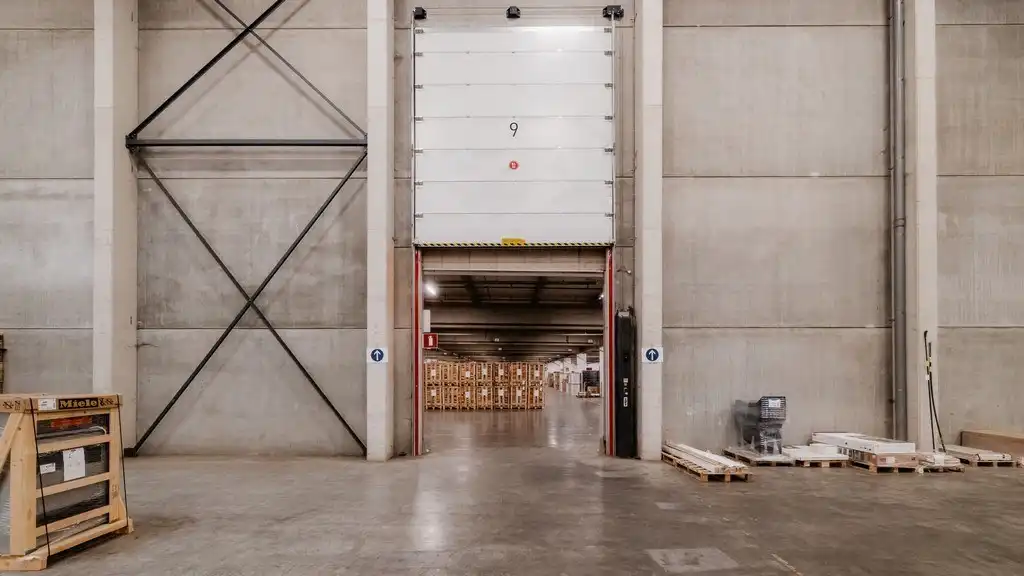 Logistiek bedrijfspand te huur in industriezone Z4 in Asse foto 5