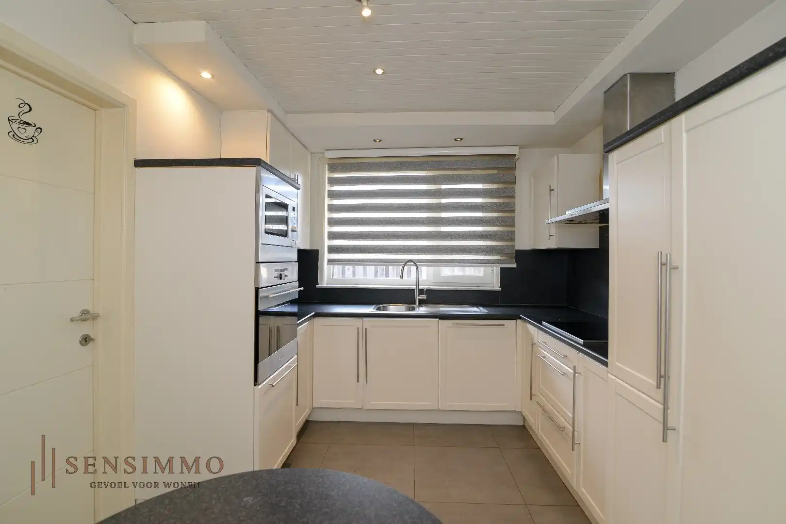 Halfopen woning met 2 slaapkamers + tuin in rustige wijk  foto 6