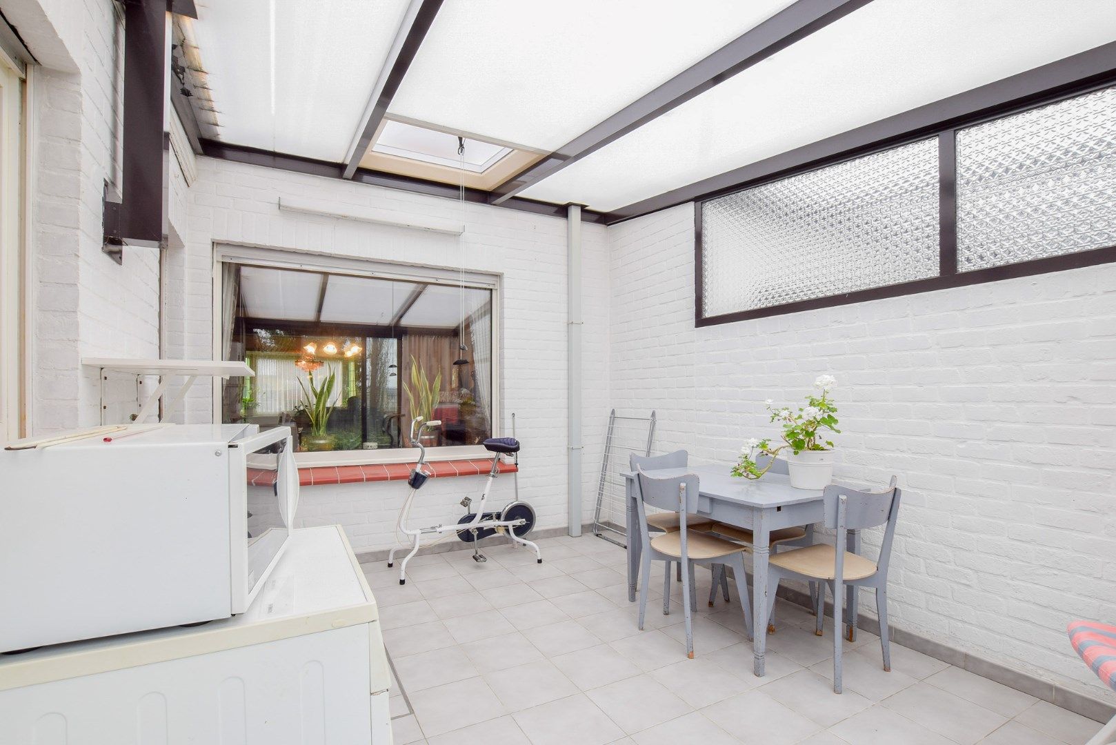 Te renoveren gezinswoning met 4 slaapkamers vlakbij het centrum van Middelkerke foto 7