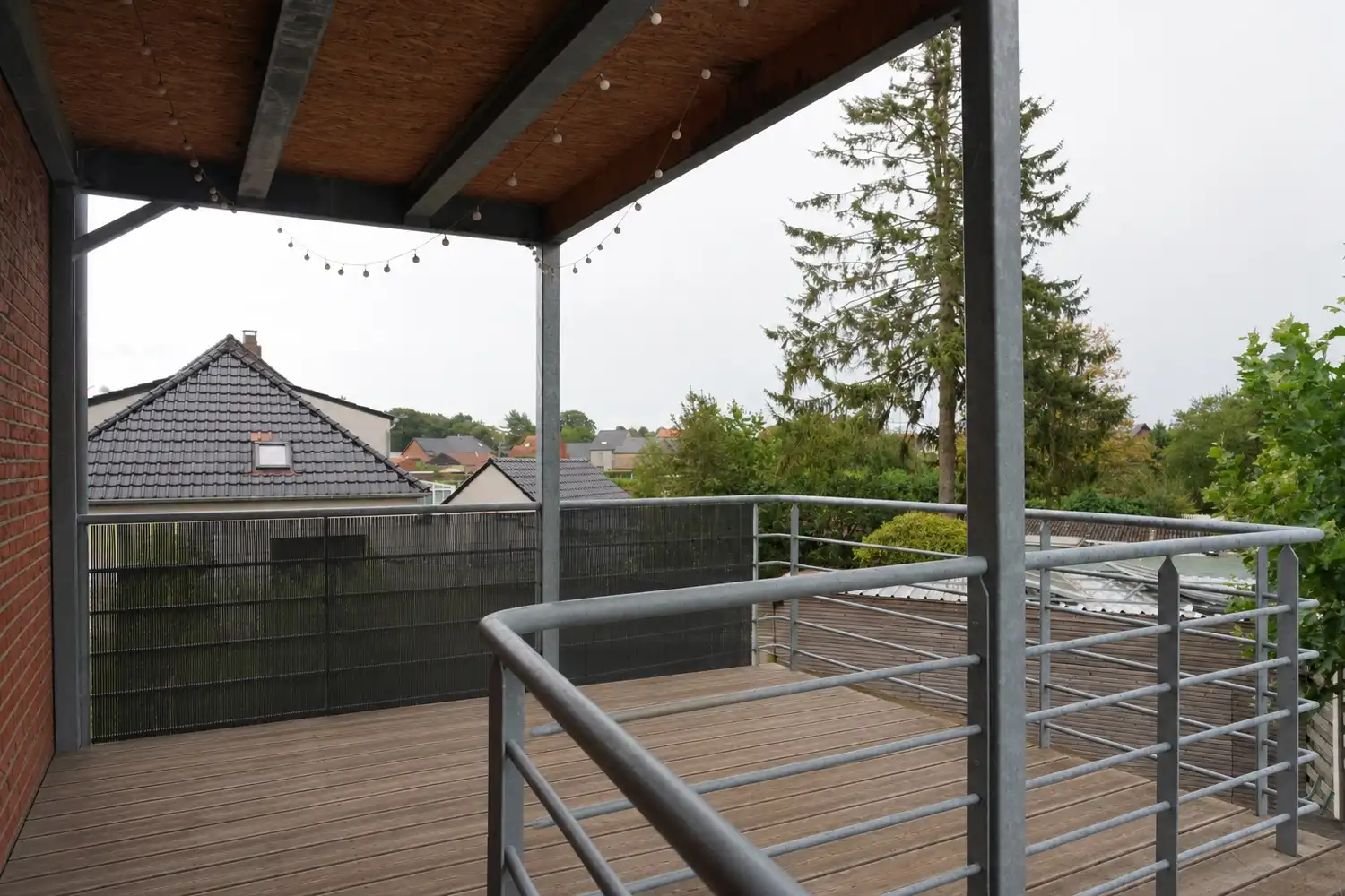 Ruim appartement met 3 slaapkamers, terras en garage op gunstige ligging in Beringen foto 13
