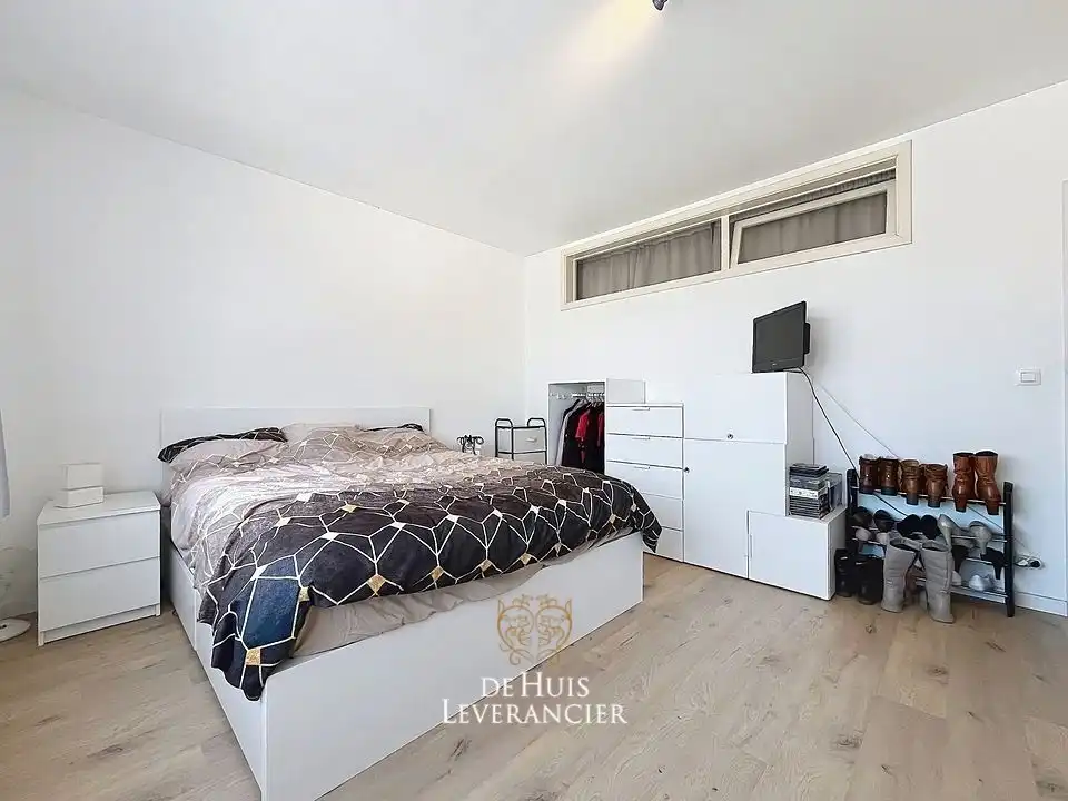 Groot appartement met 2 slpks en staanplaats te koop in centrum Kontich foto 9