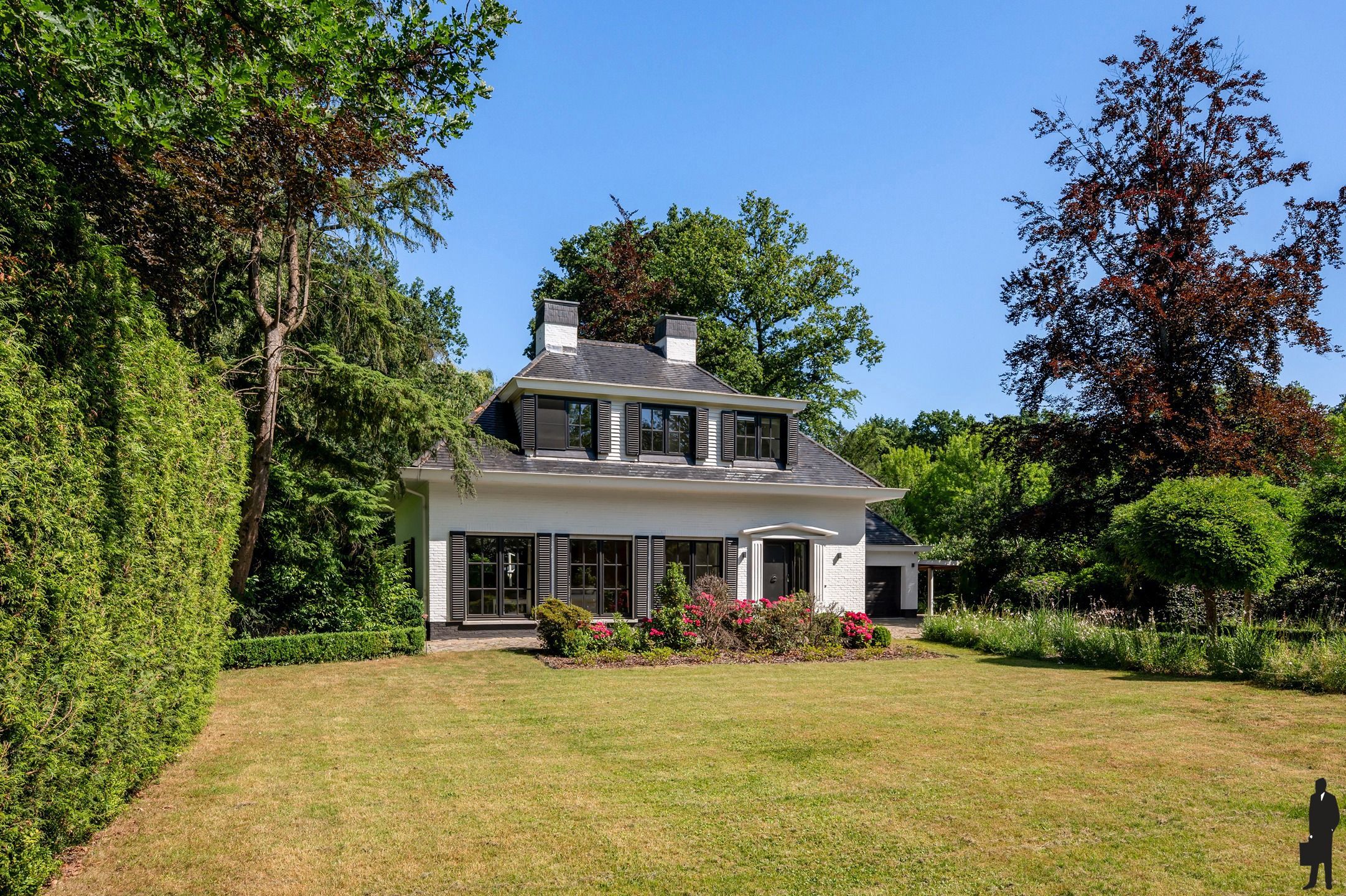 Franse villa op ca. 2.140 m² in 't Vriesdonk gelegen! foto 16