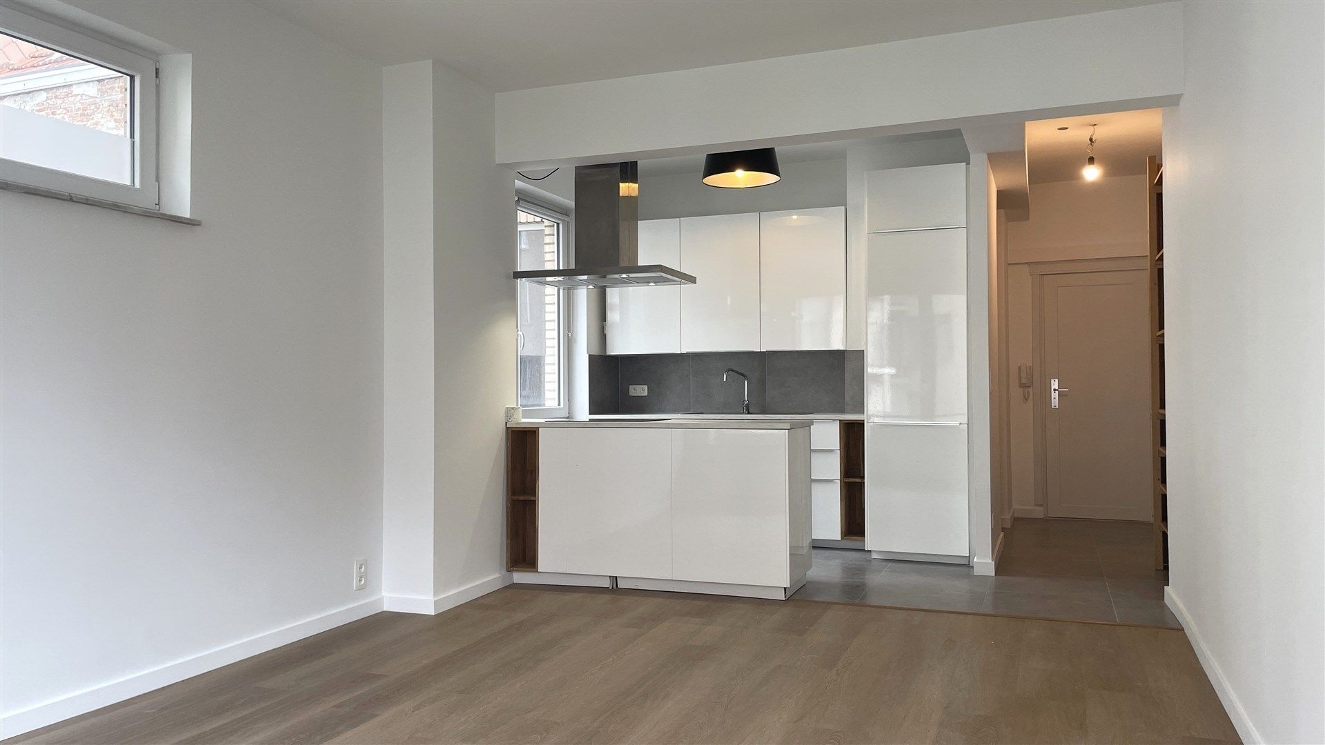Lichtrijk appartement vlakbij het stadspark! foto {{pictureIndex}}
