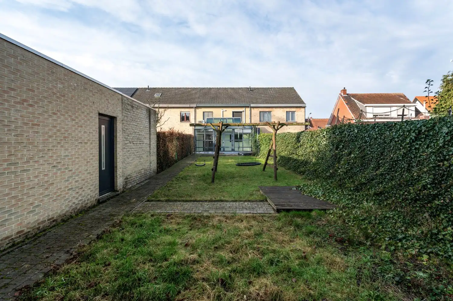 INSTAPKLARE WONING MET 3 SLK, TUIN EN GARAGE! foto 15