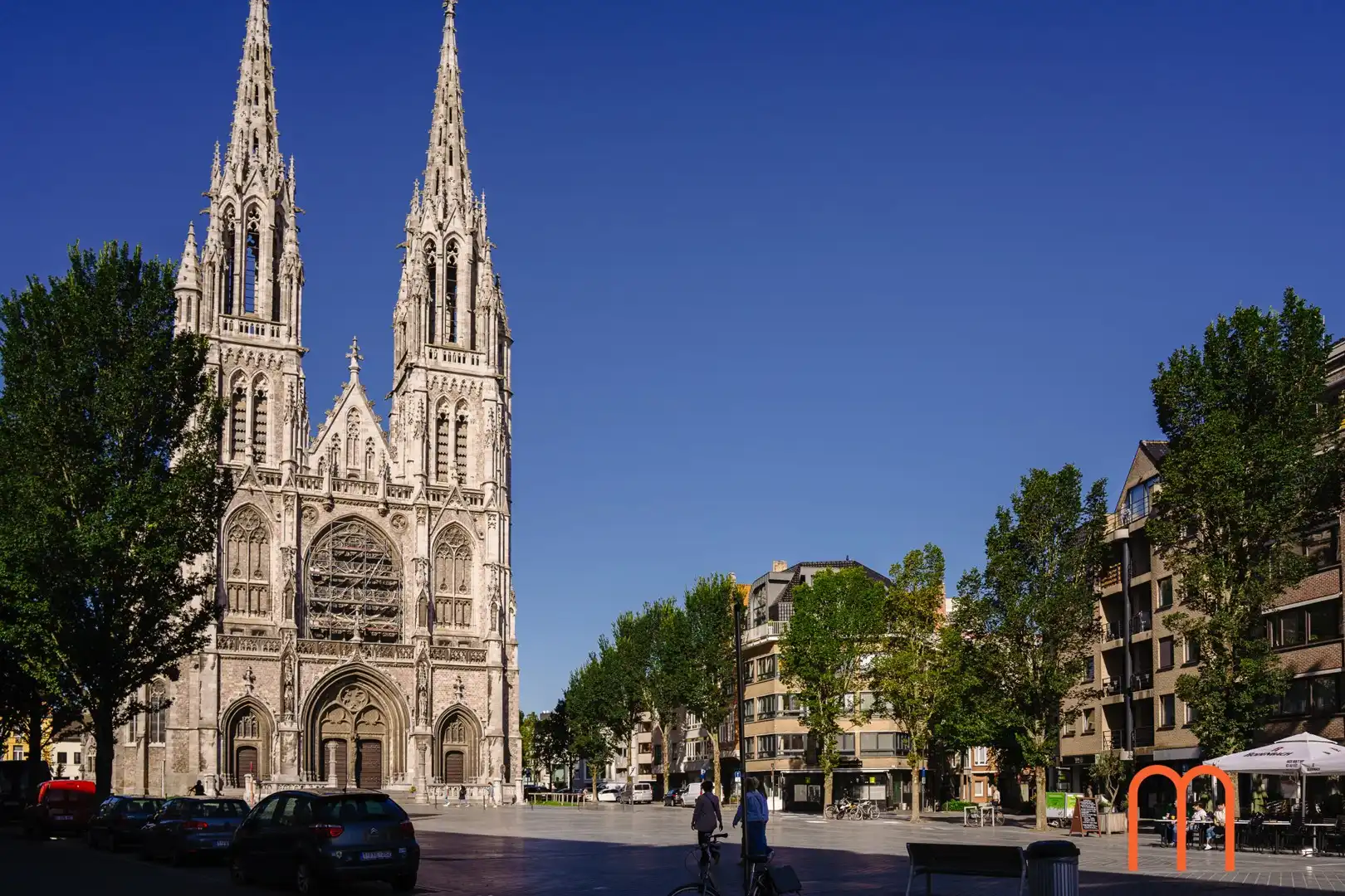 Instapklaar appartement met uniek uitzicht op de Sint-Petrus-en-Pauluskerk te koop – centrum Oostende foto 14