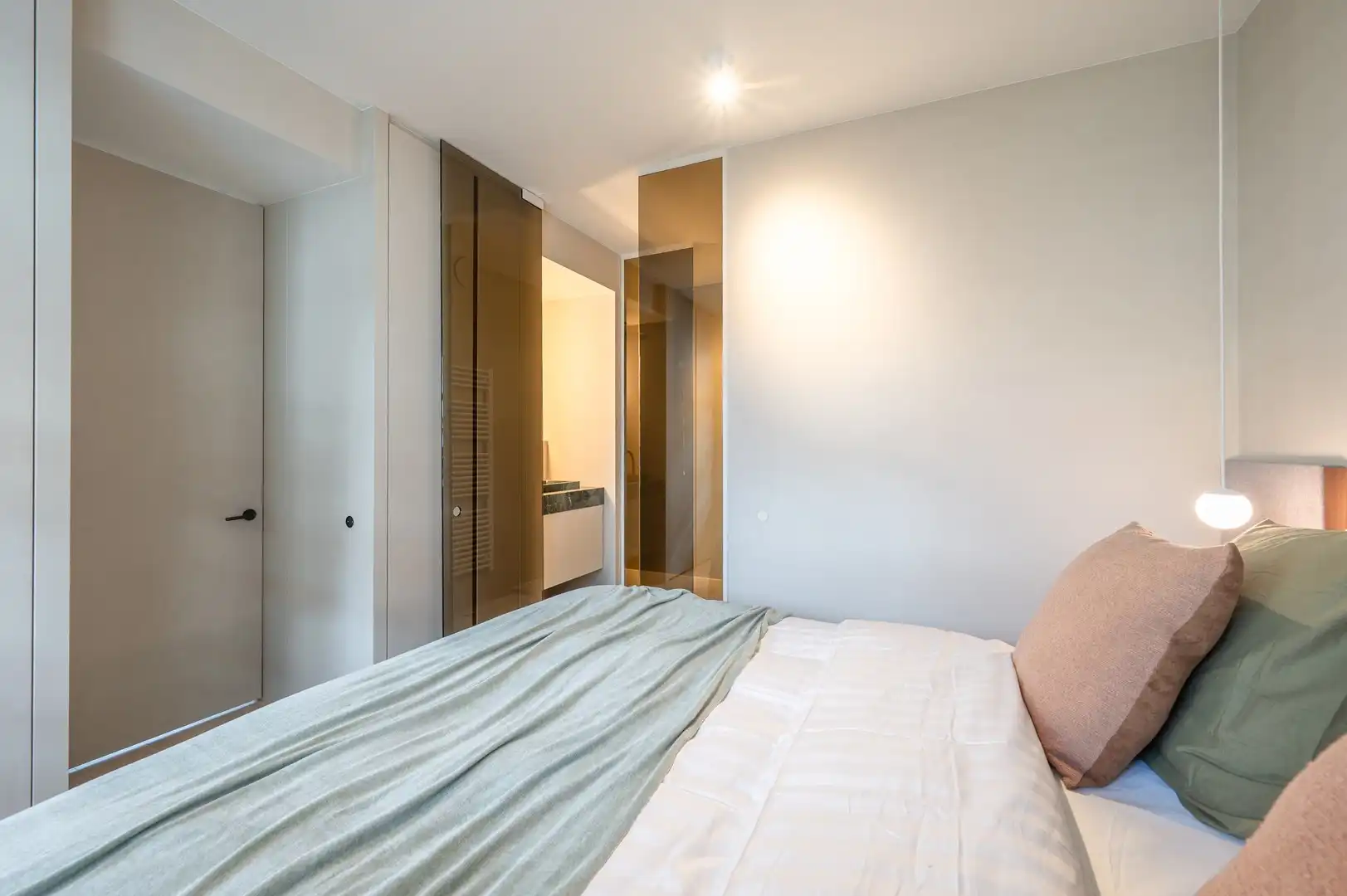 Instapklaar appartement met frontaal zeezicht in het Zoute. foto 23