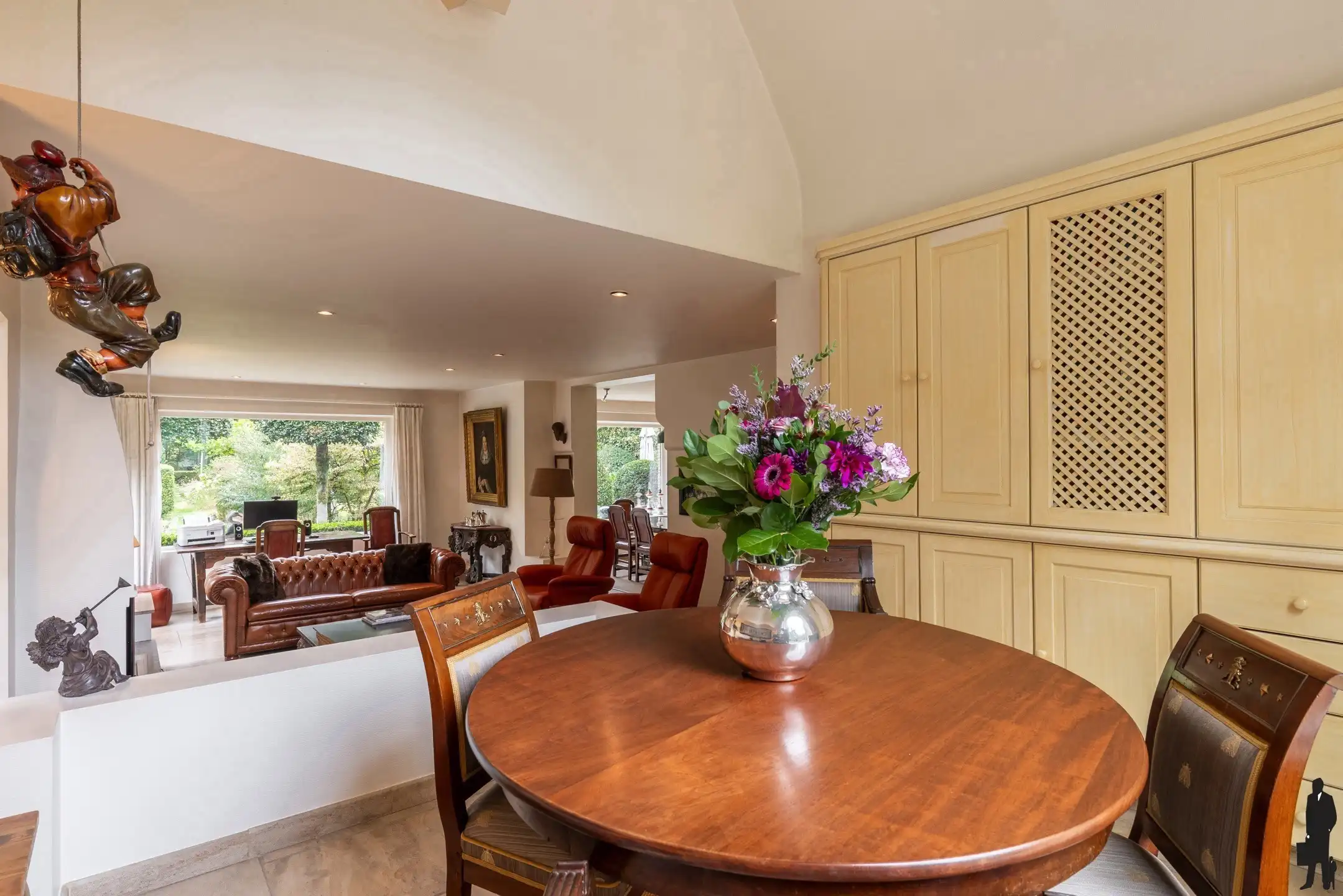 Villa met kantoor en 5 slpk. in groene rand van Turnhout foto 8