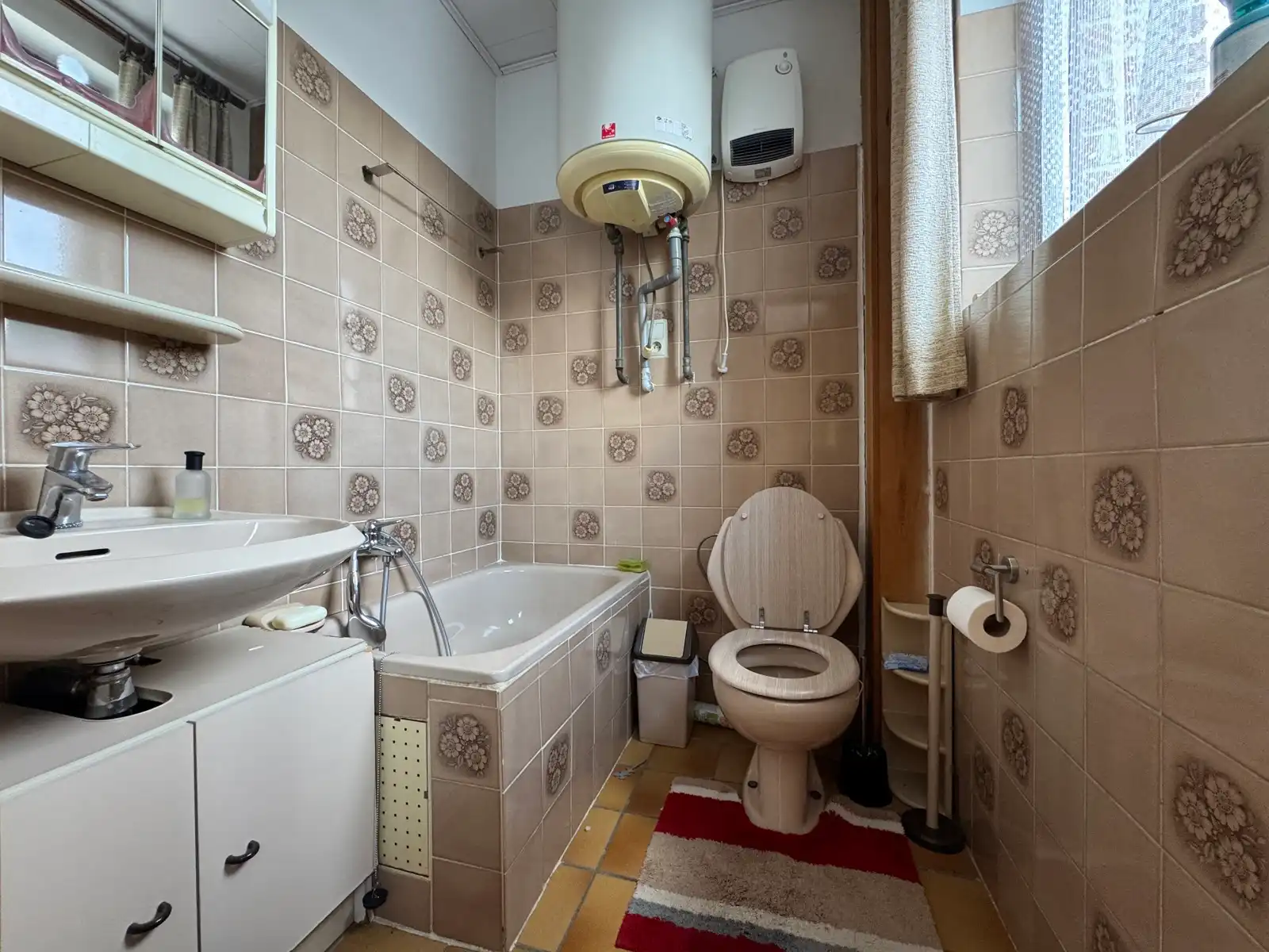 Gunstig gelegen woning met 2 slaapkamers en koer foto 5