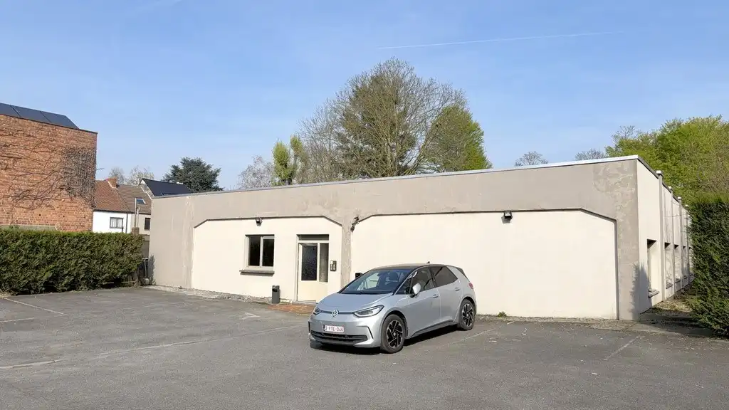 Kantoorrenovatieproject te koop vlakbij klaverblad in Gent foto 15