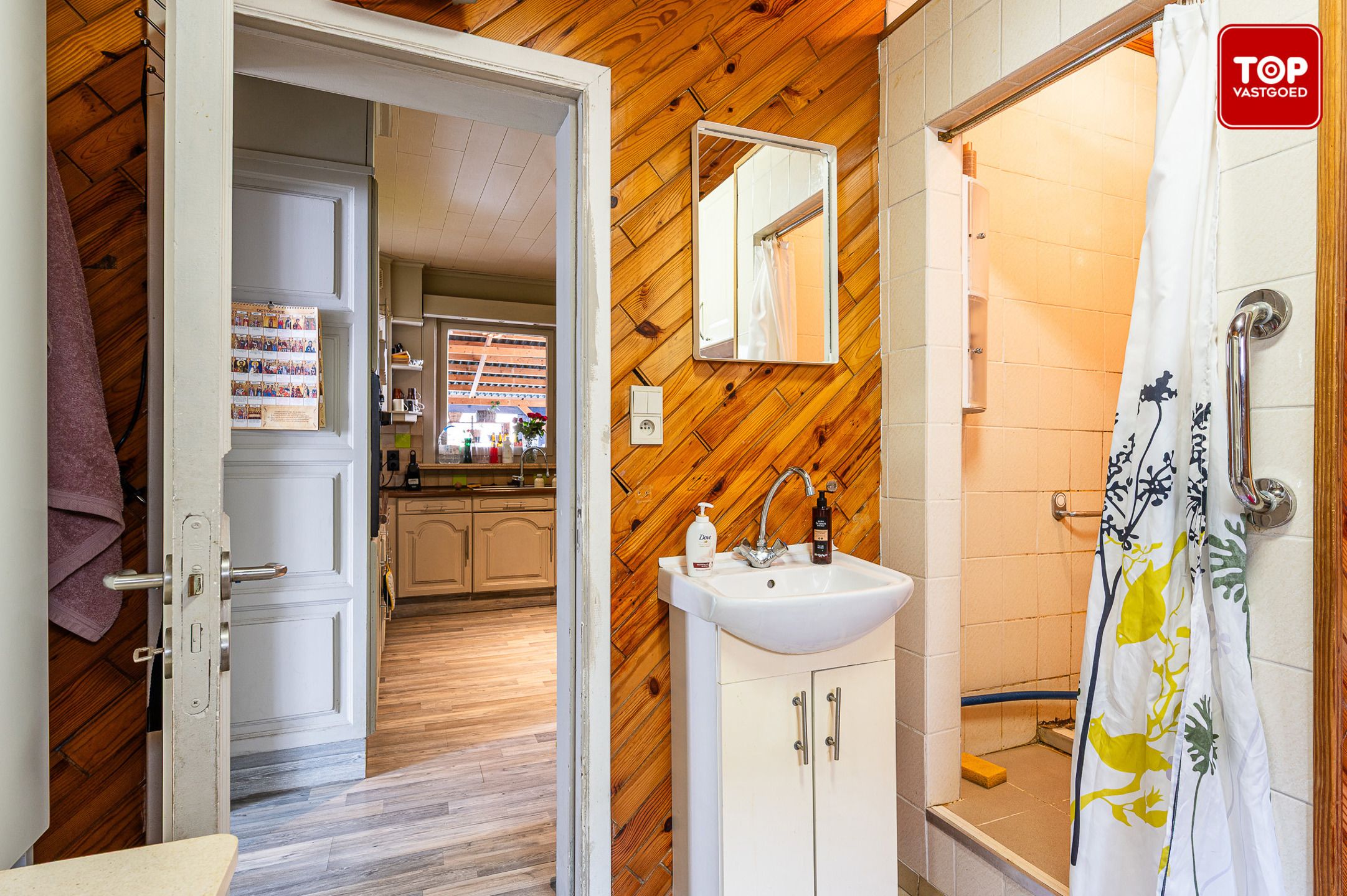 Landelijk gelegen woning met veel potentieel foto 13