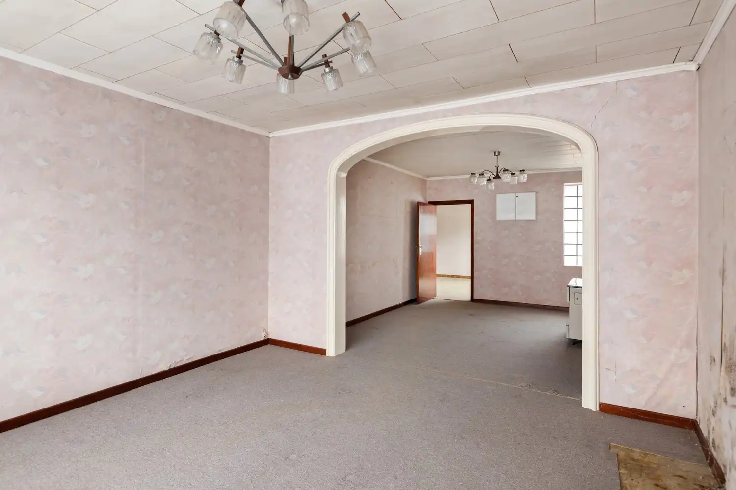 Totaal te renoveren halfopen bebouwing op goede locatie in Lier foto 4